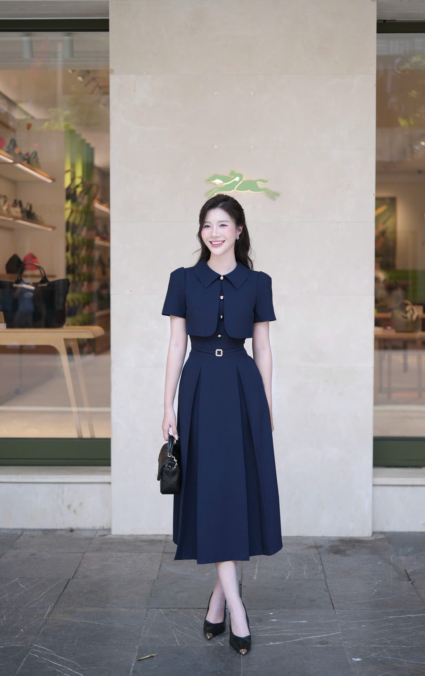 ĐẦM XANH NAVY TÀ NGỰC ĐÍNH CÚC