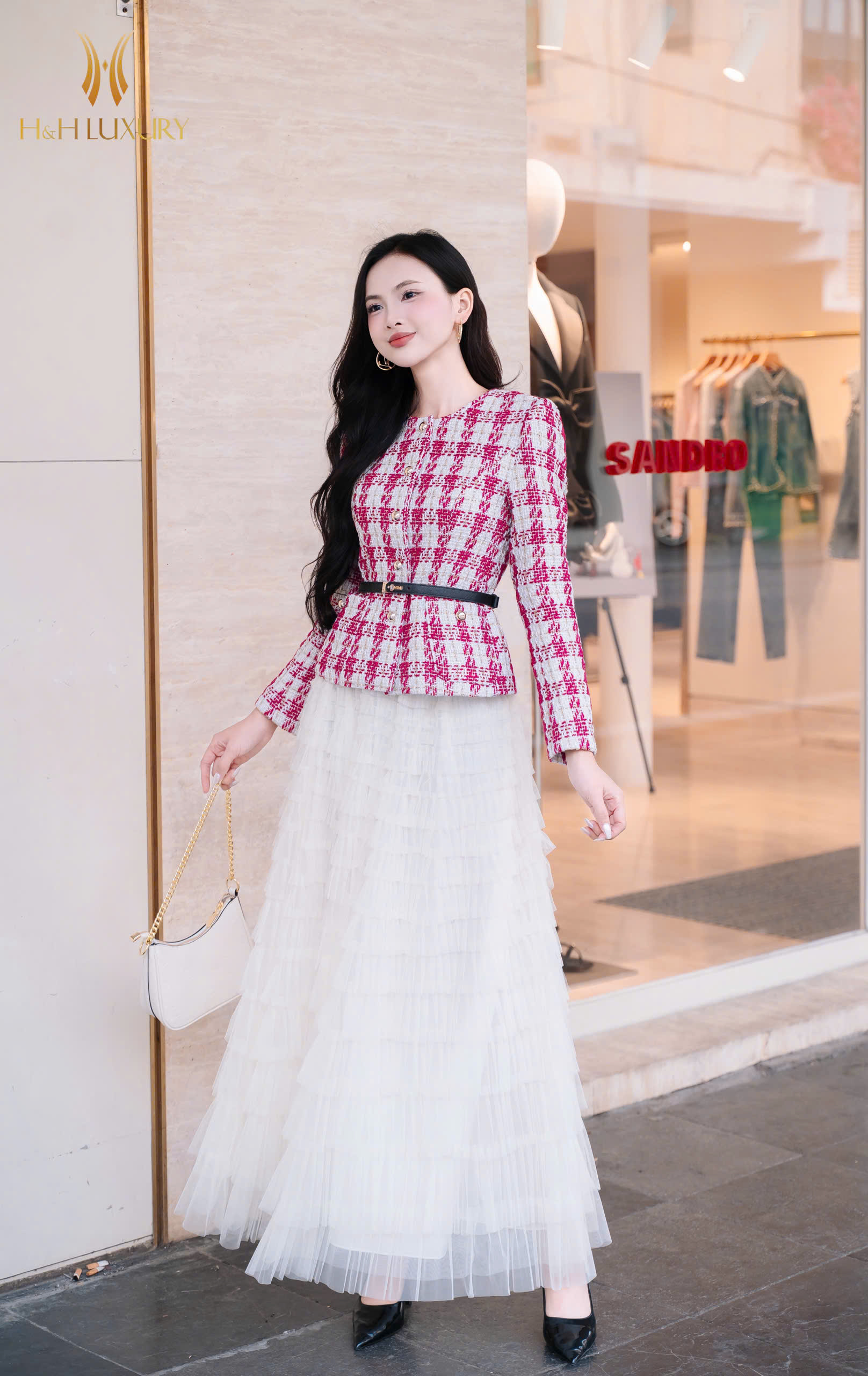 CHÂN VÁY REN LƯỚI KEM CAO CẤP