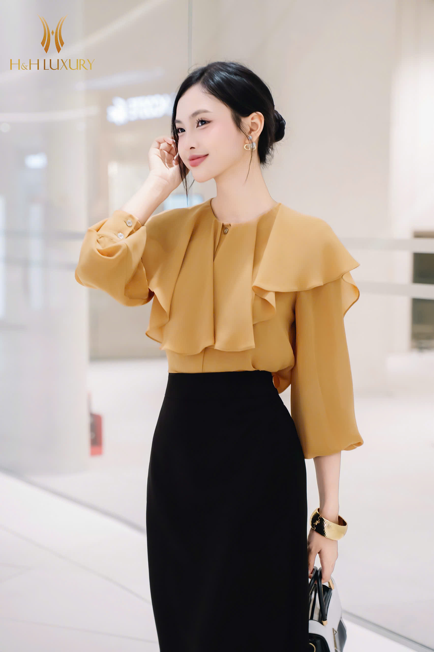 CHÂN VÁY BÚT CHÌ TÀ LẬT KHUY ĐỒNG