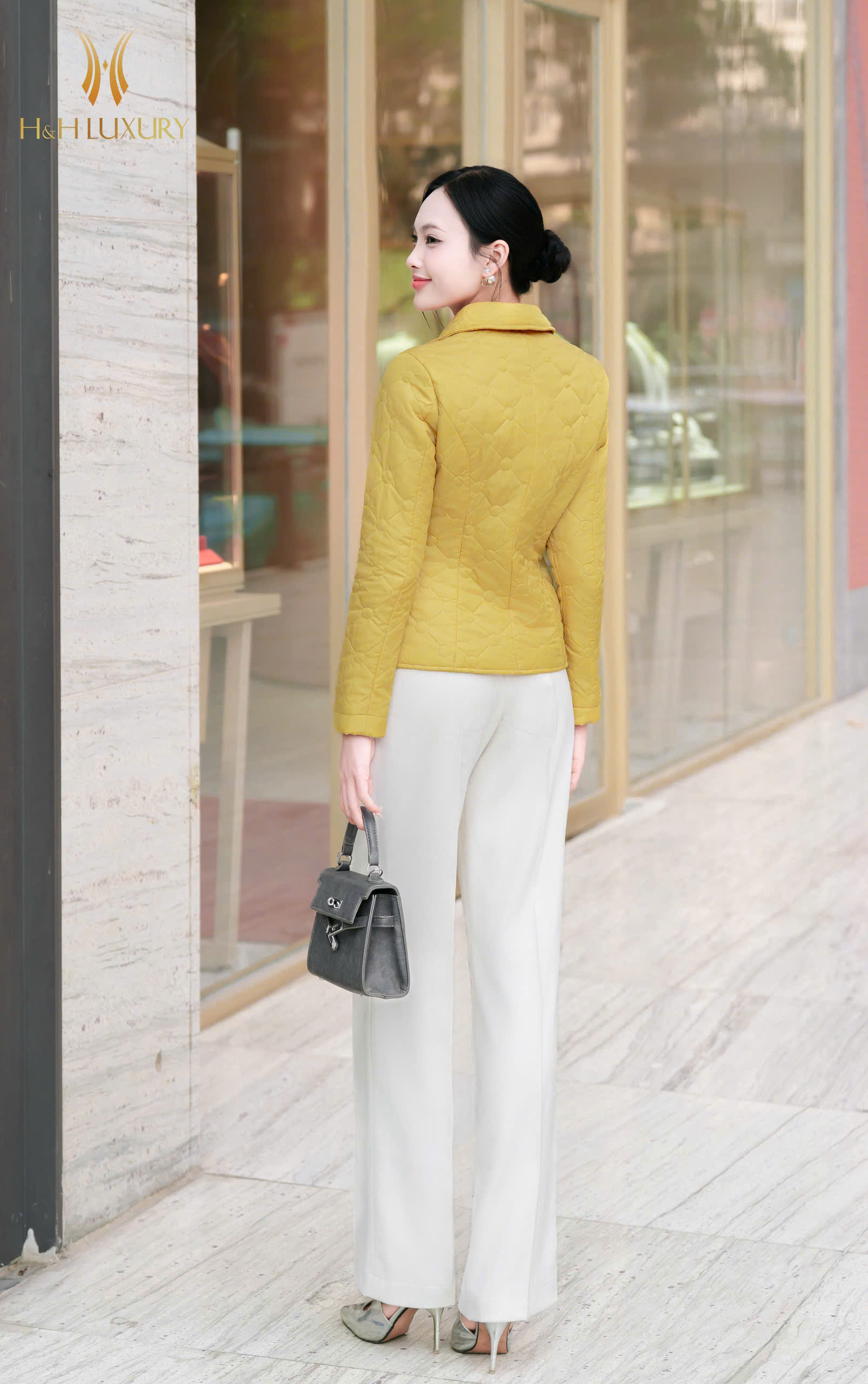 ÁO PHAO VÀNG SIÊU NHẸ