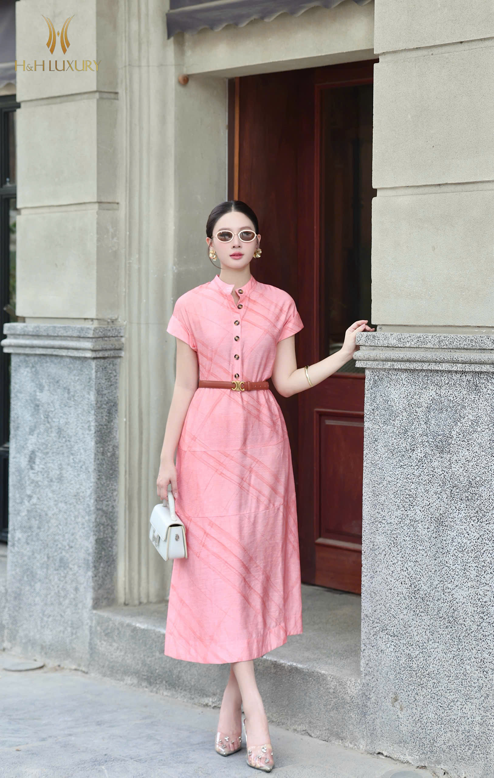ĐẦM LINEN KẺ HỒNG ĐÍNH CÚC