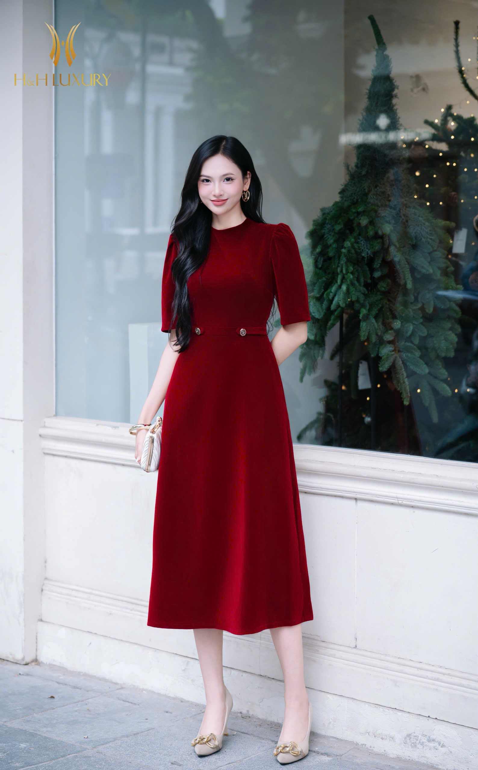 ĐẦM XÒE NHUNG ĐỎ ĐÔ CÚC EO