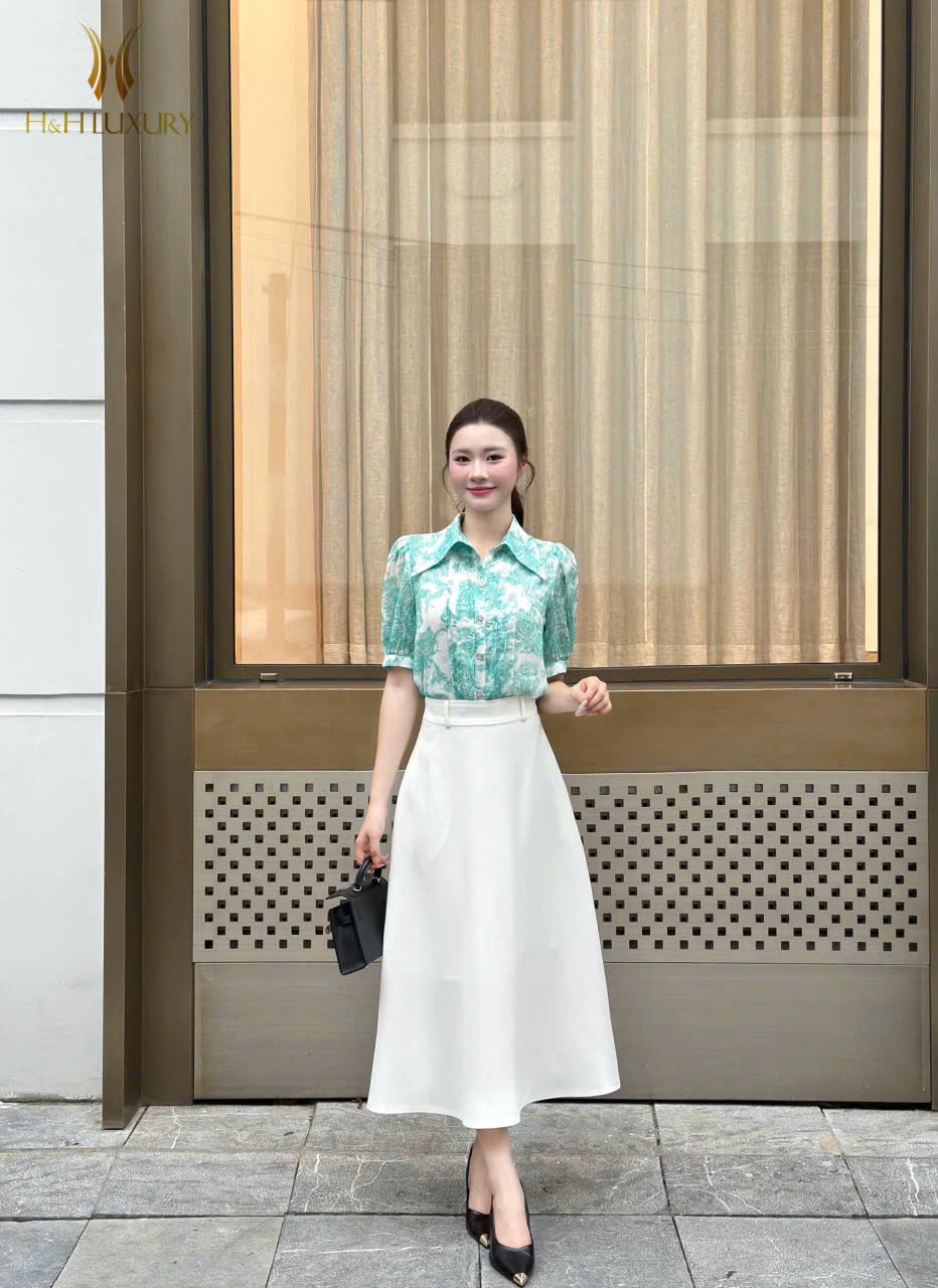 CHÂN VÁY TRẮNG XÒE 2 TÚI