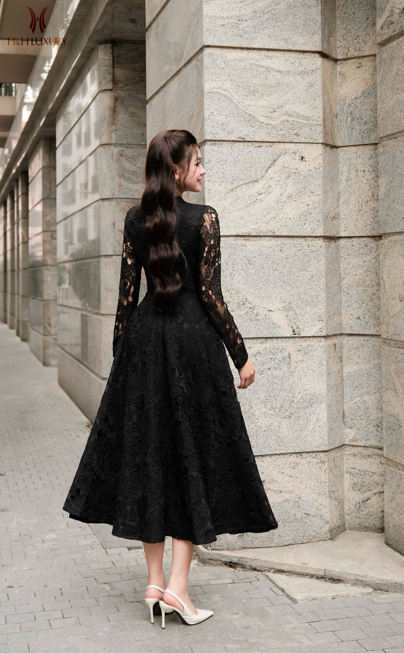 ĐẦM XÒE REN ĐEN CAO CẤP