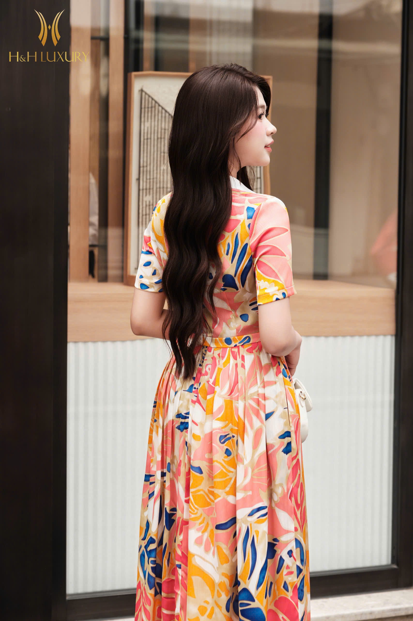 ĐẦM XÒE HỒNG XẾP LY THÂN