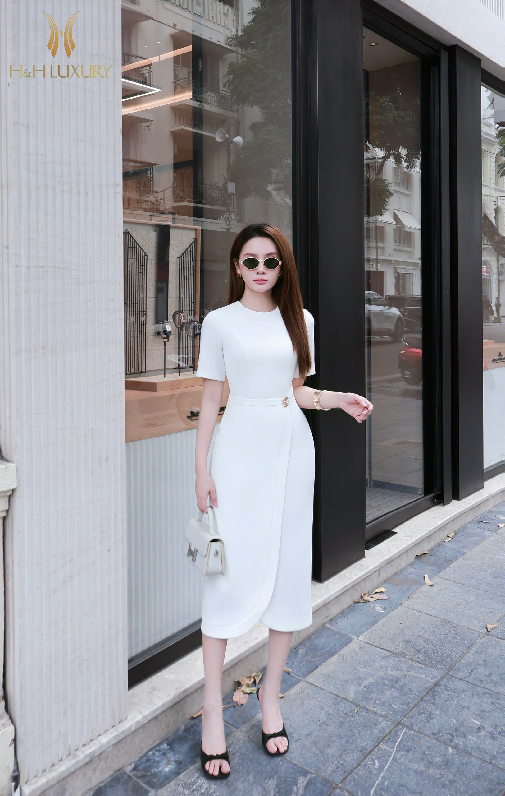 ĐẦM BÚT CHÌ XUÔNG TRẮNG TÀ LẬT ĐÍNH CÚC