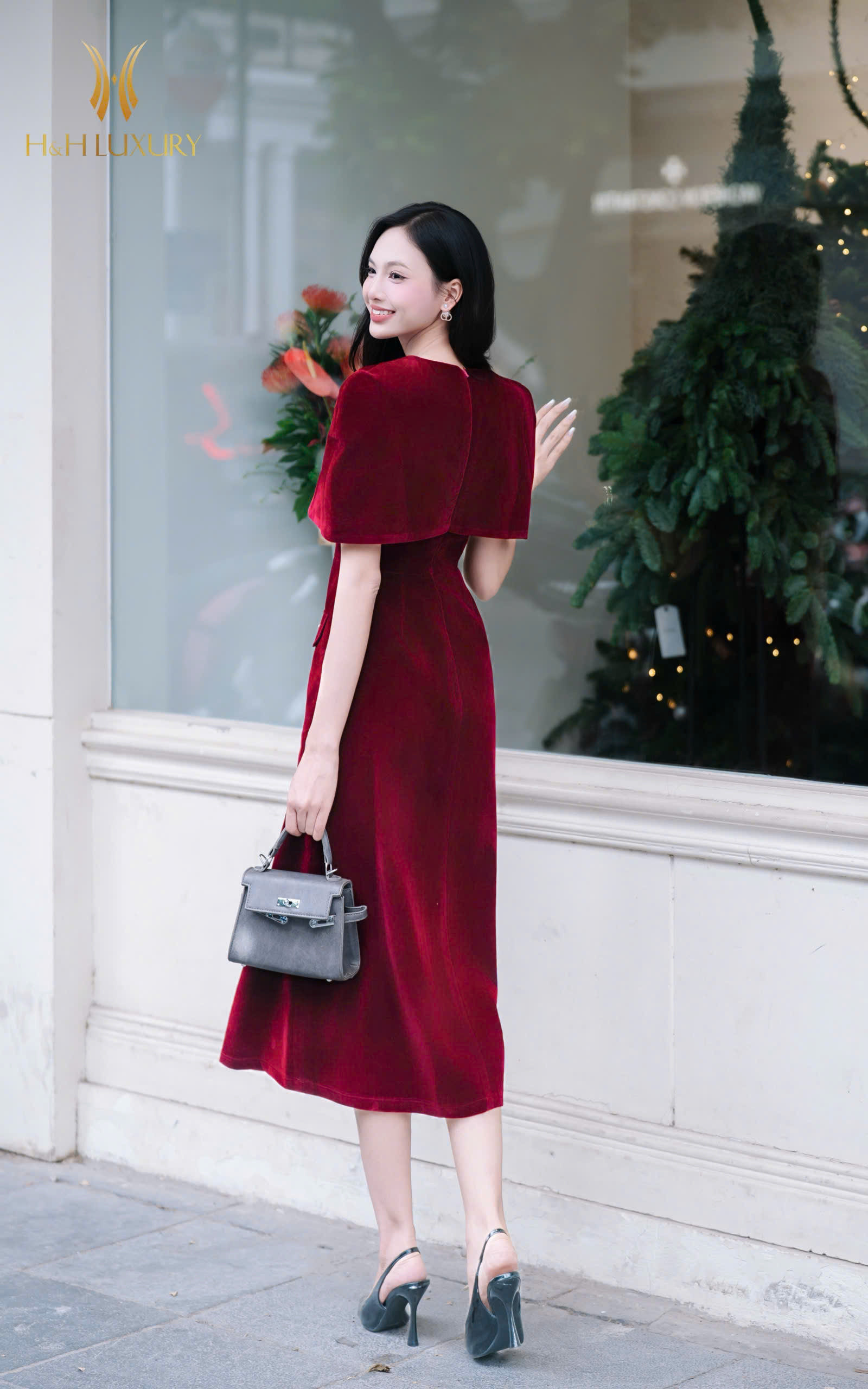 ĐẦM TIỆC NHUNG ĐỎ ĐÔ TÀ NGỰC