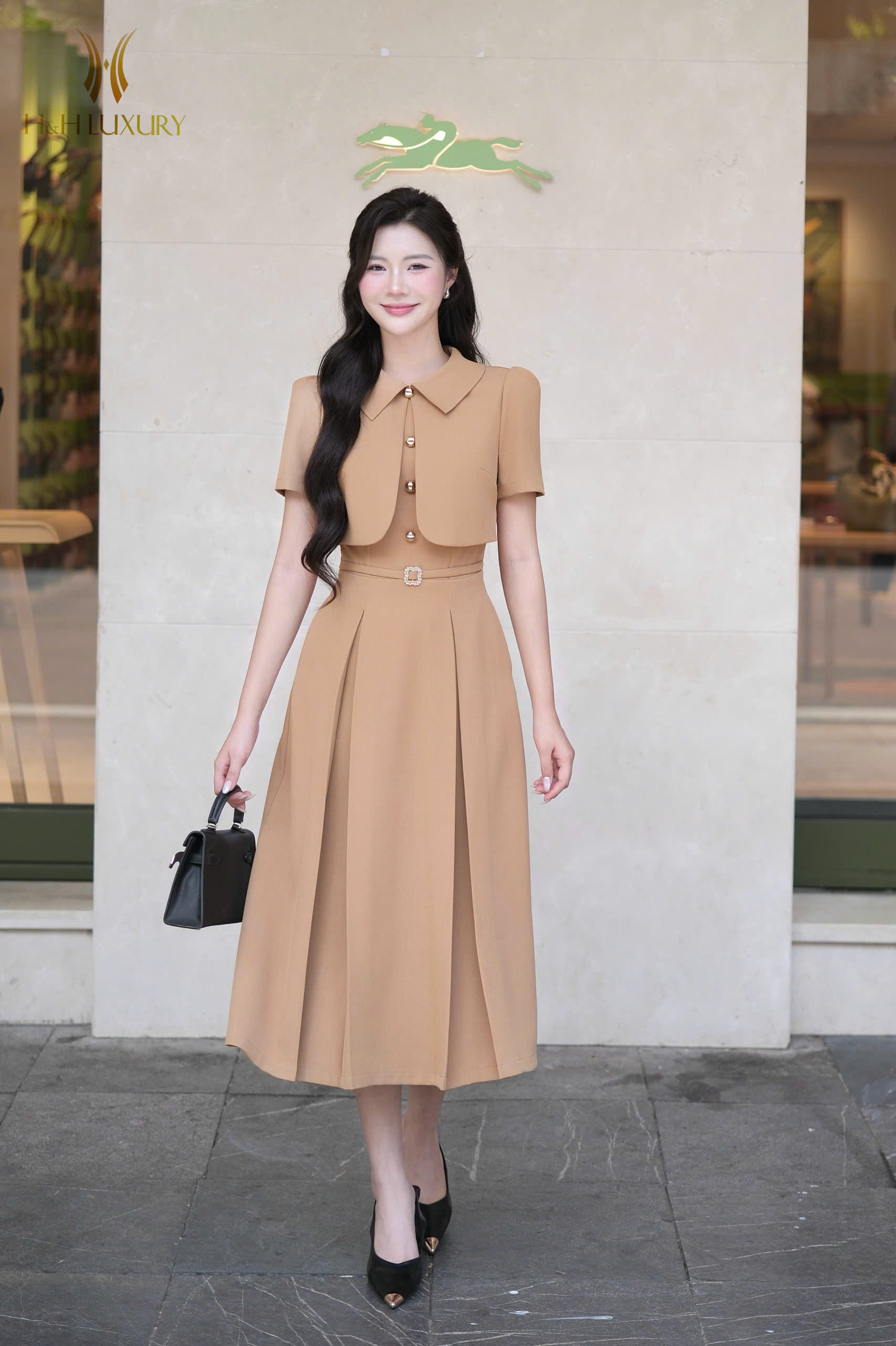 ĐẦM XÒE NÂU CAPUCHINO TÀ NGỰC ĐÍNH CÚC