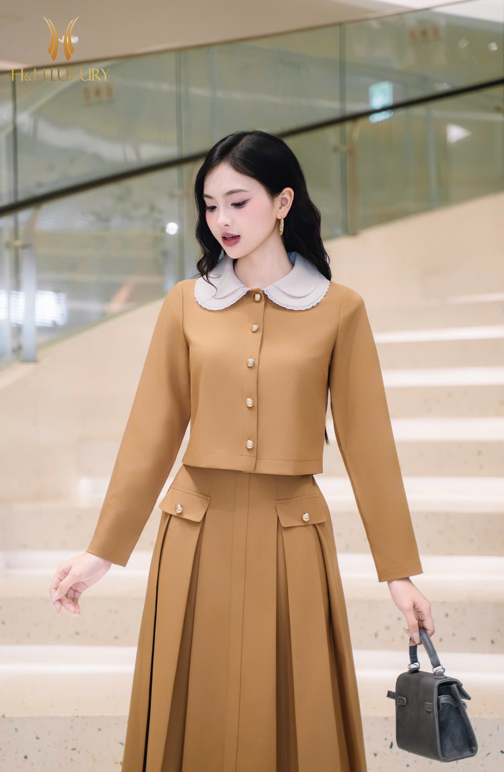 ÁO KÍ GIẢ NÂU BÒ PHỐI CỔ