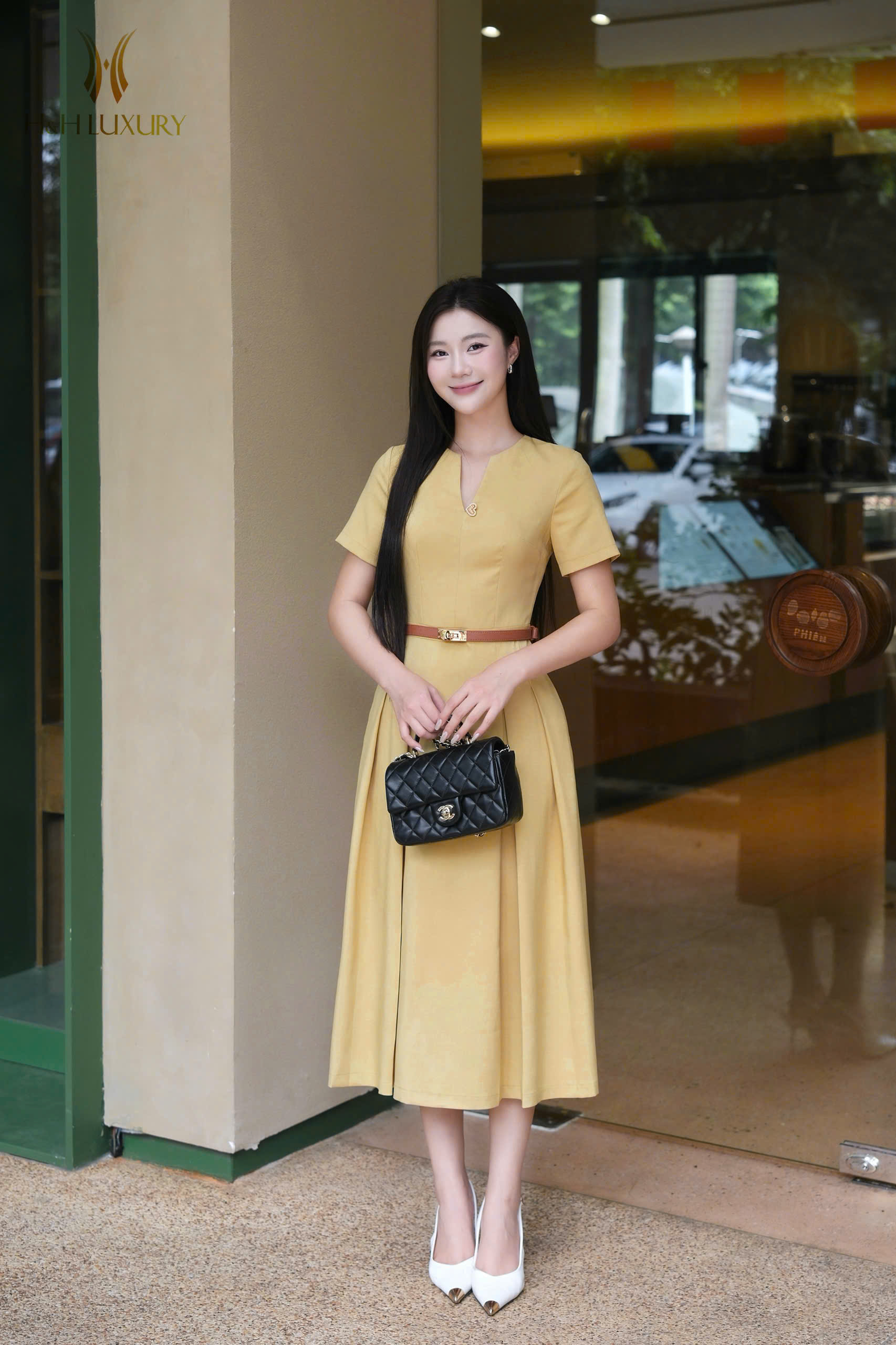 ĐẦM VÀNG MƠ XẾP LY HAI TÚI SƯỜN