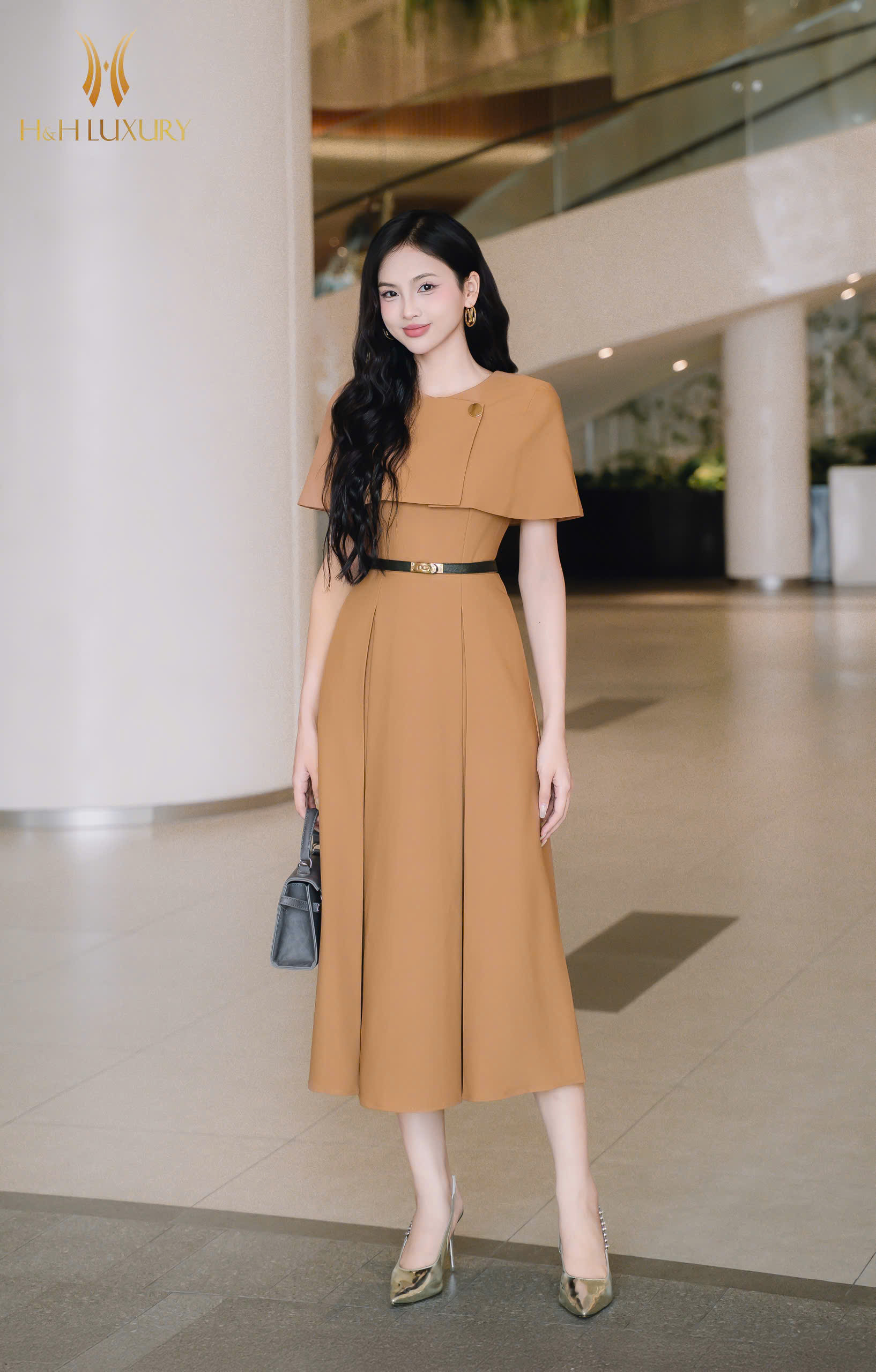 ĐẦM TIỆC NÂU TÂY TÀ NGỰC ĐÍNH KHUY ĐỒNG