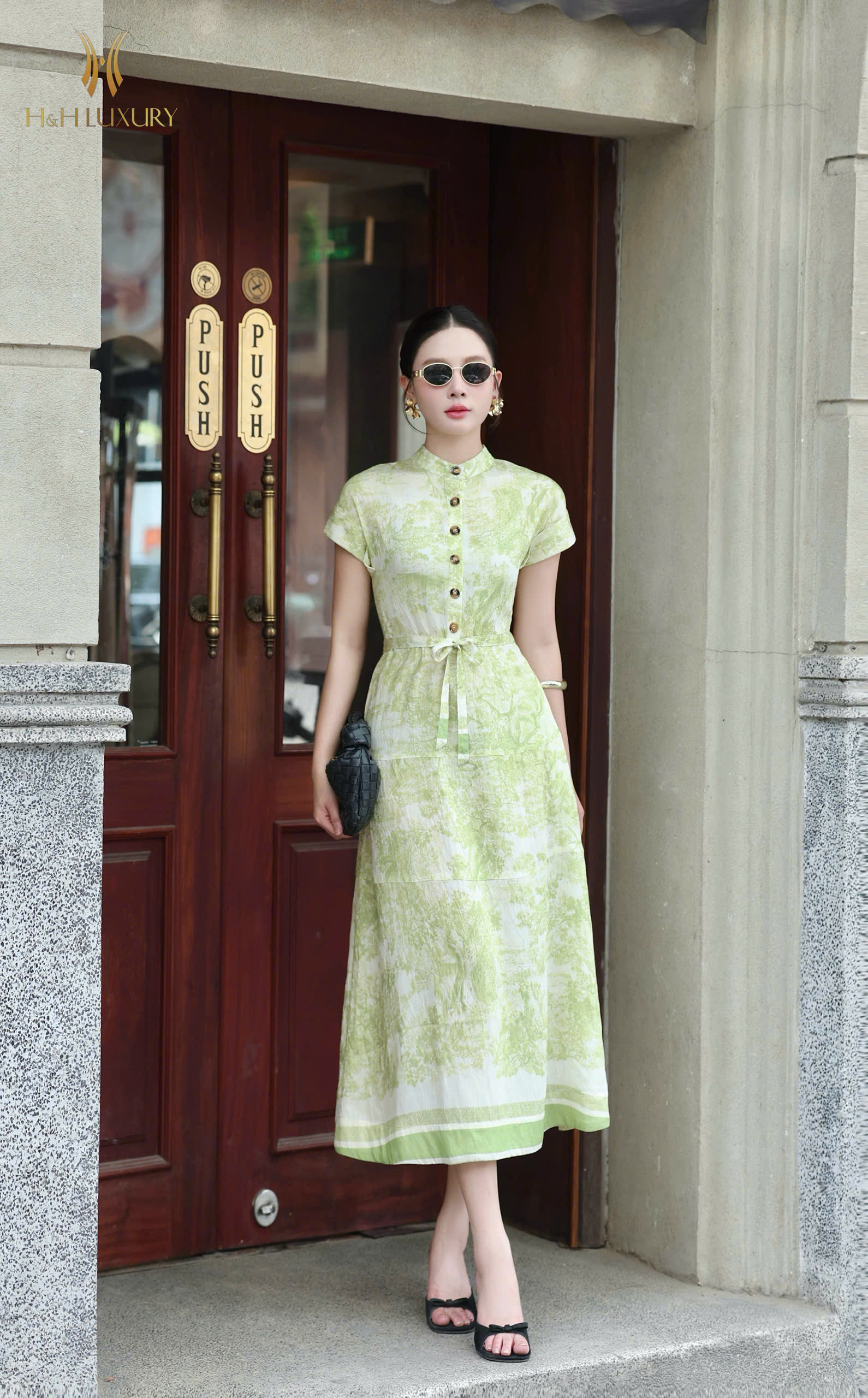 ĐẦM LINEN XANH CỐM ĐÍNH CÚC