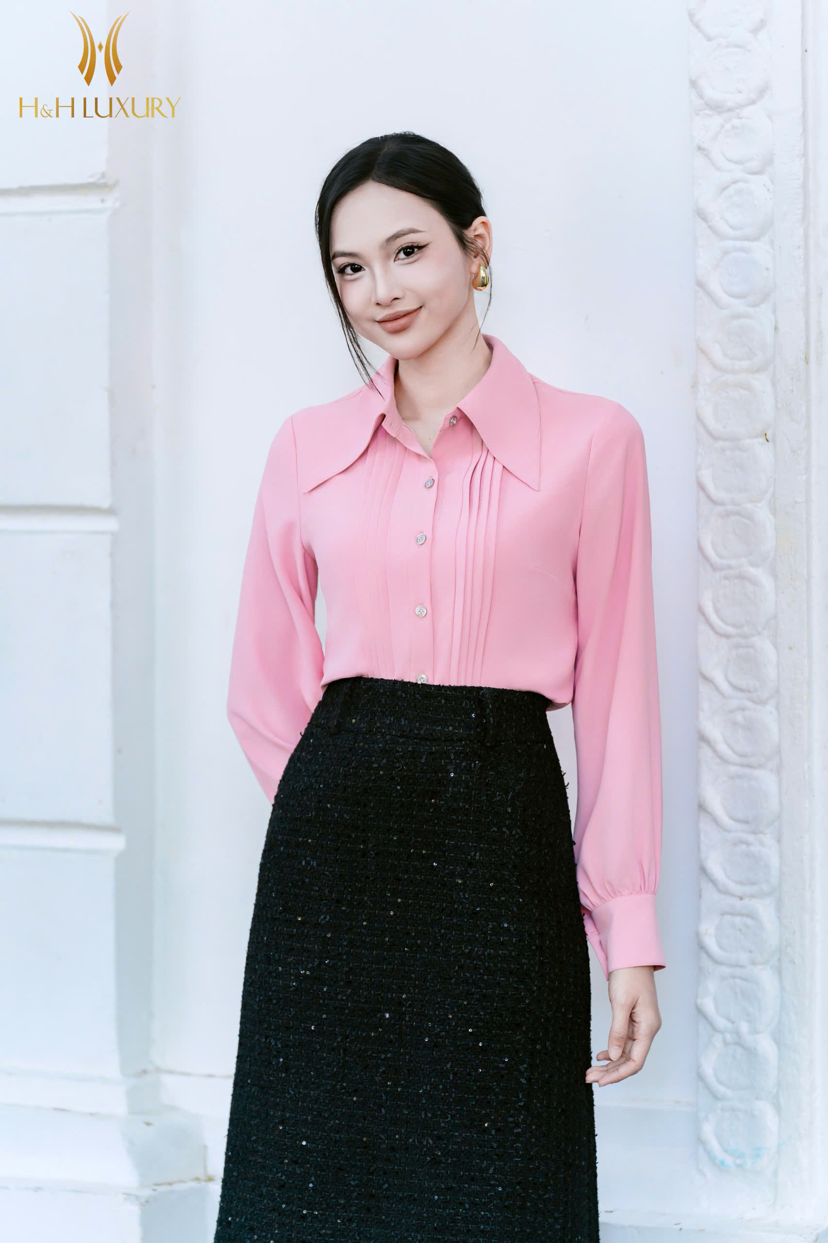 ÁO SƠ MI HỒNG PHẤN CỔ ĐỨC XẾP LY