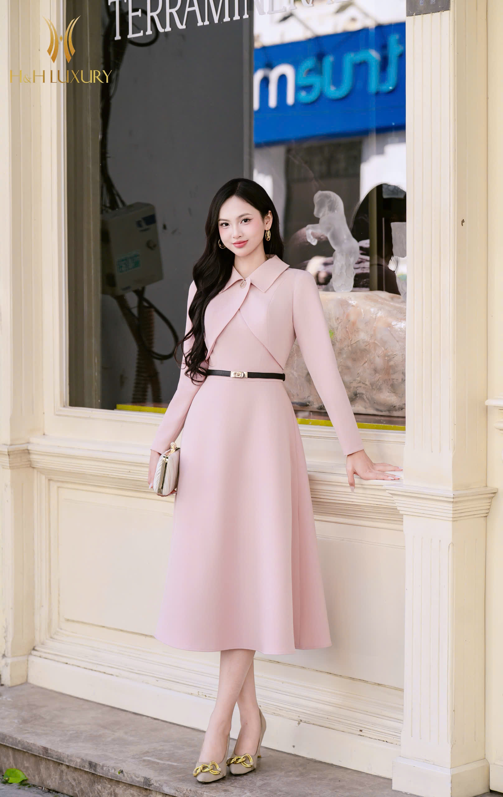 ĐẦM XÒE HỒNG TÀ NGỰC ĐÍNH KHUY ĐÁ