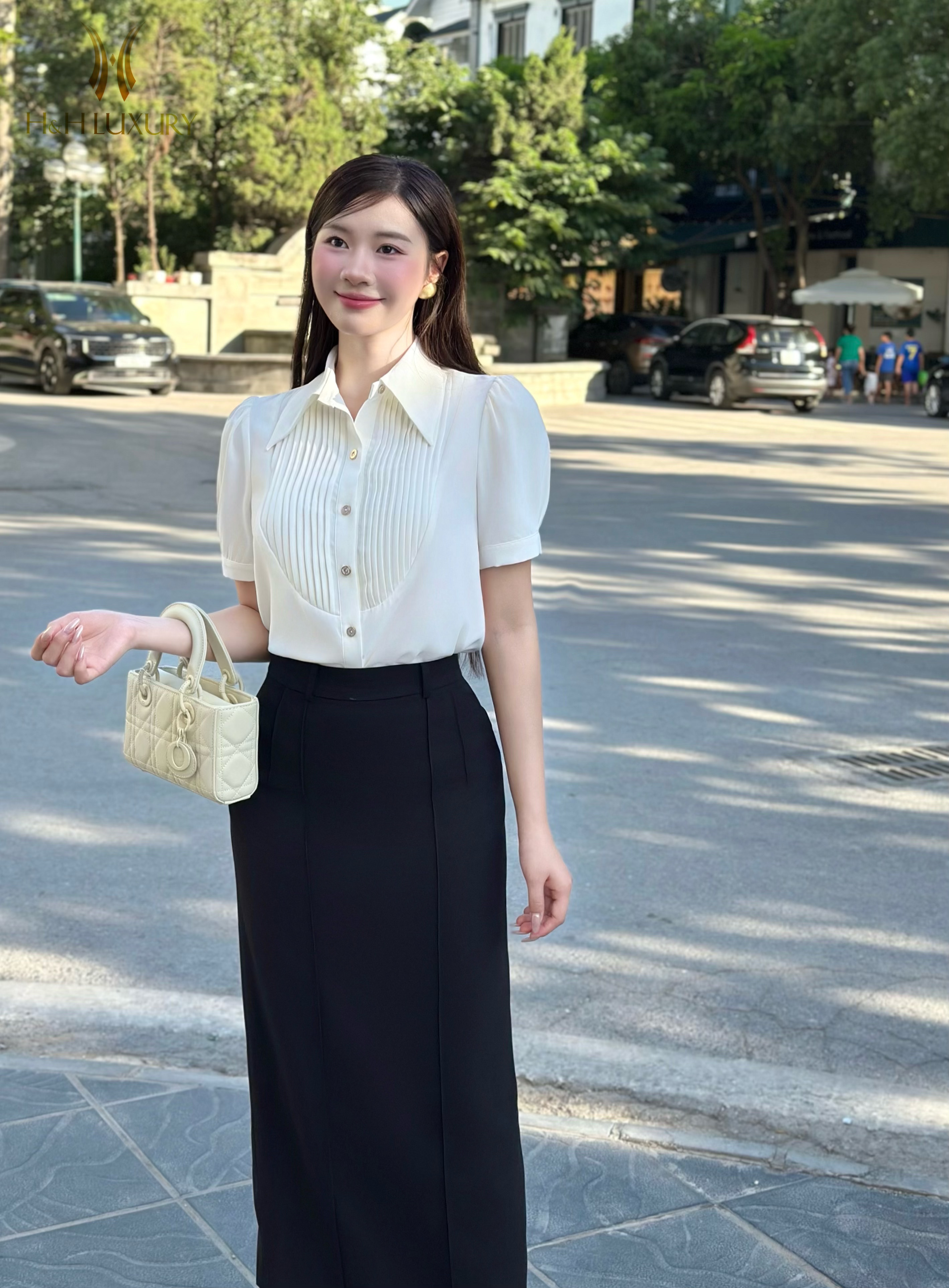 CHÂN VÁY BÚT CHÌ XUÔNG ĐEN