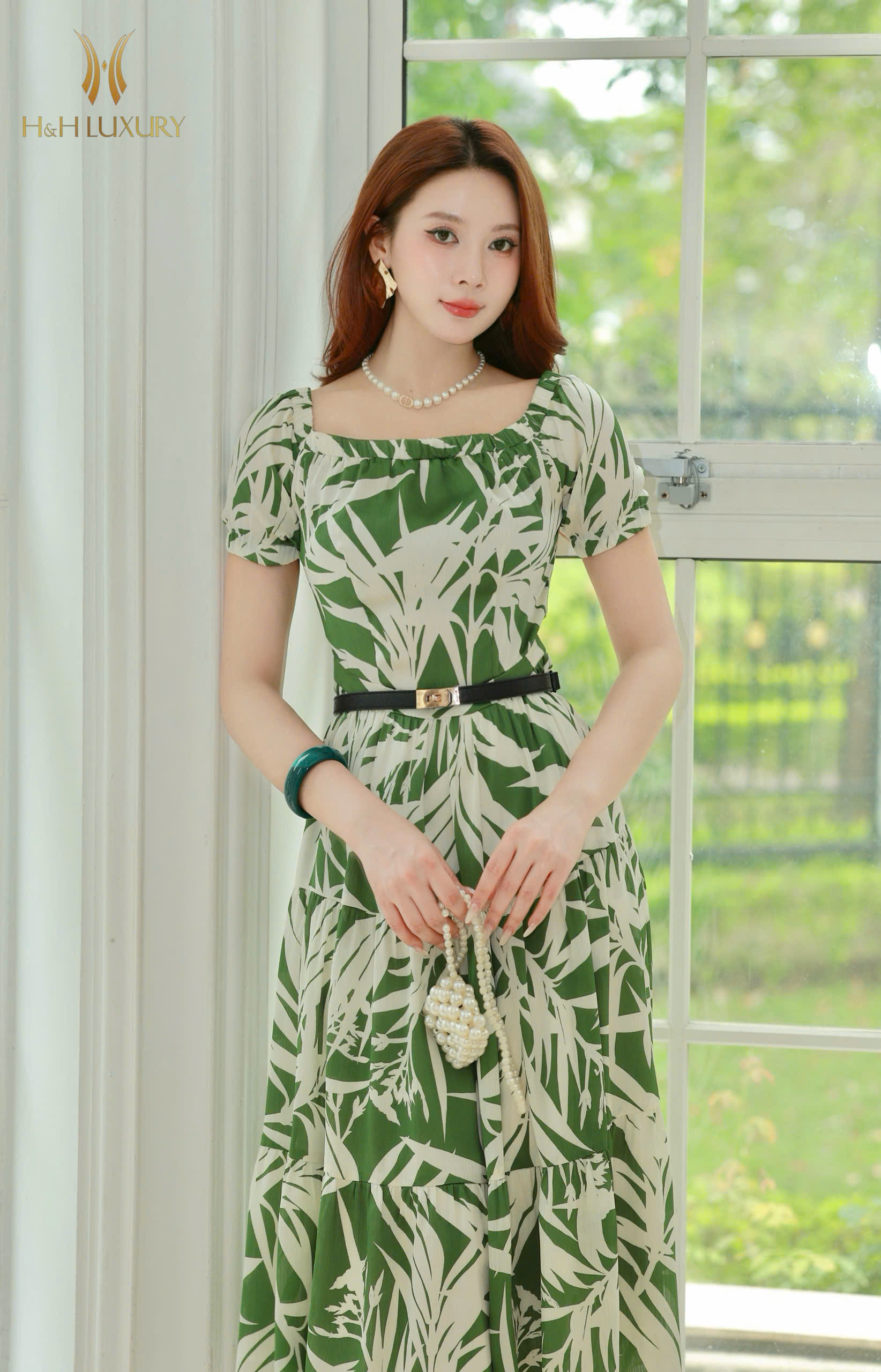 ĐẦM TẰM HỌA TIẾT XANH LÁ CHUN VAI
