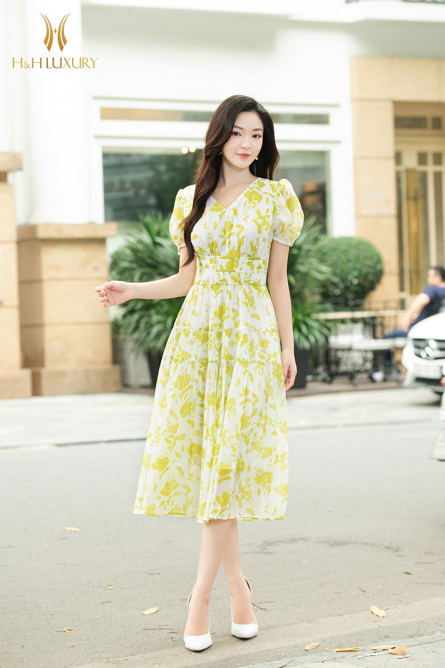 ĐẦM XÒE HOA VÀNG CHANH NHÚN EO