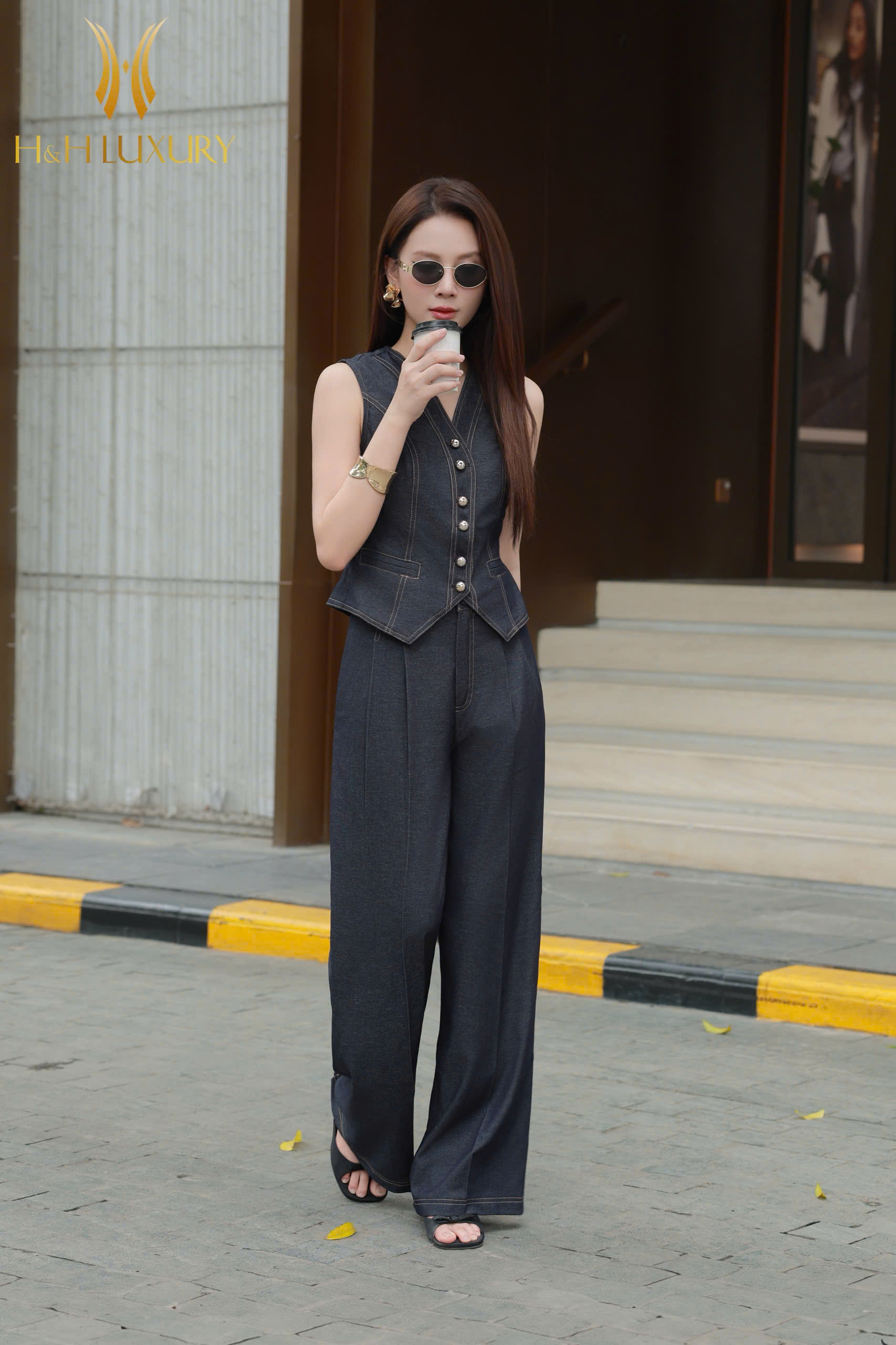 ÁO GILE JEAN LỤA ĐÍNH CÚC