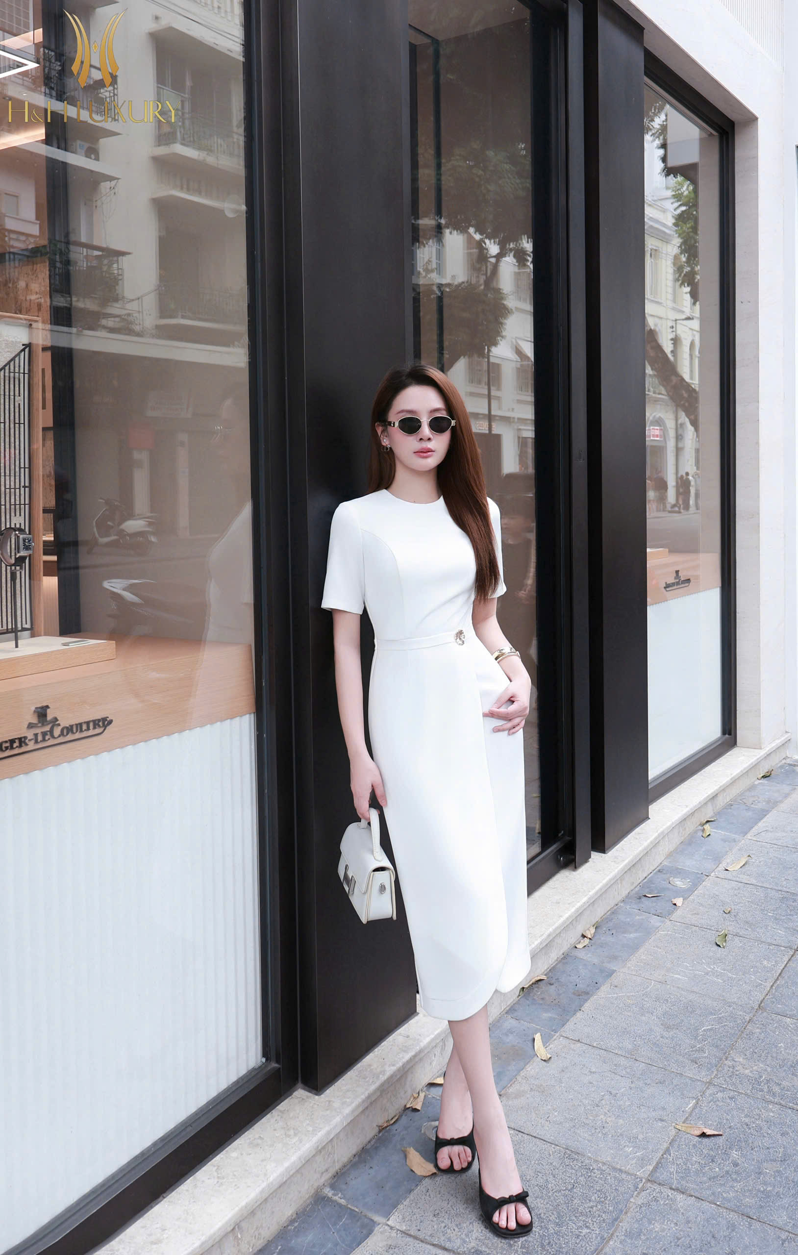 ĐẦM BÚT CHÌ XUÔNG TRẮNG TÀ LẬT ĐÍNH CÚC