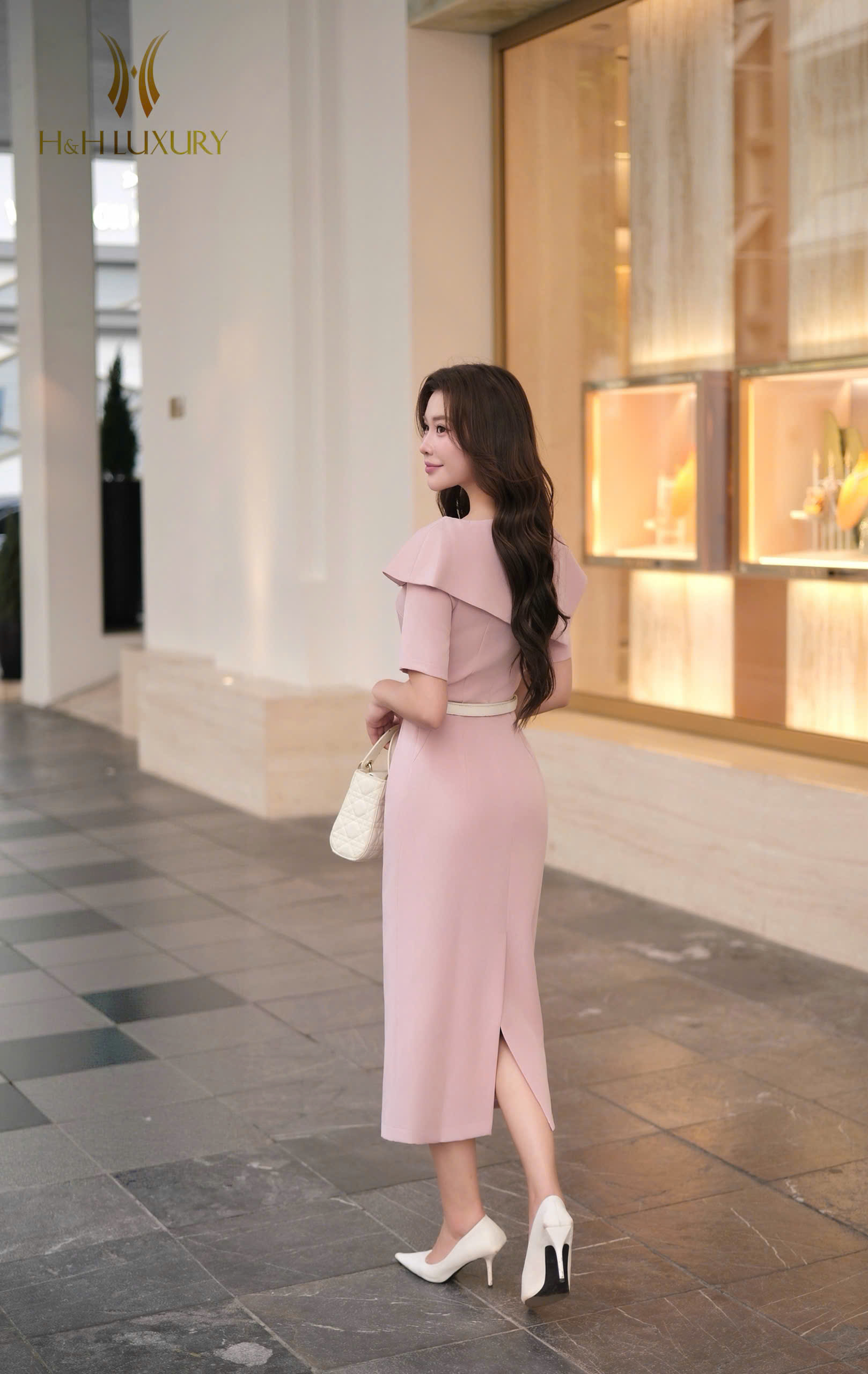 ĐẦM BÚT CHÌ HỒNG TÀ NGỰC ĐÍNH CHARM