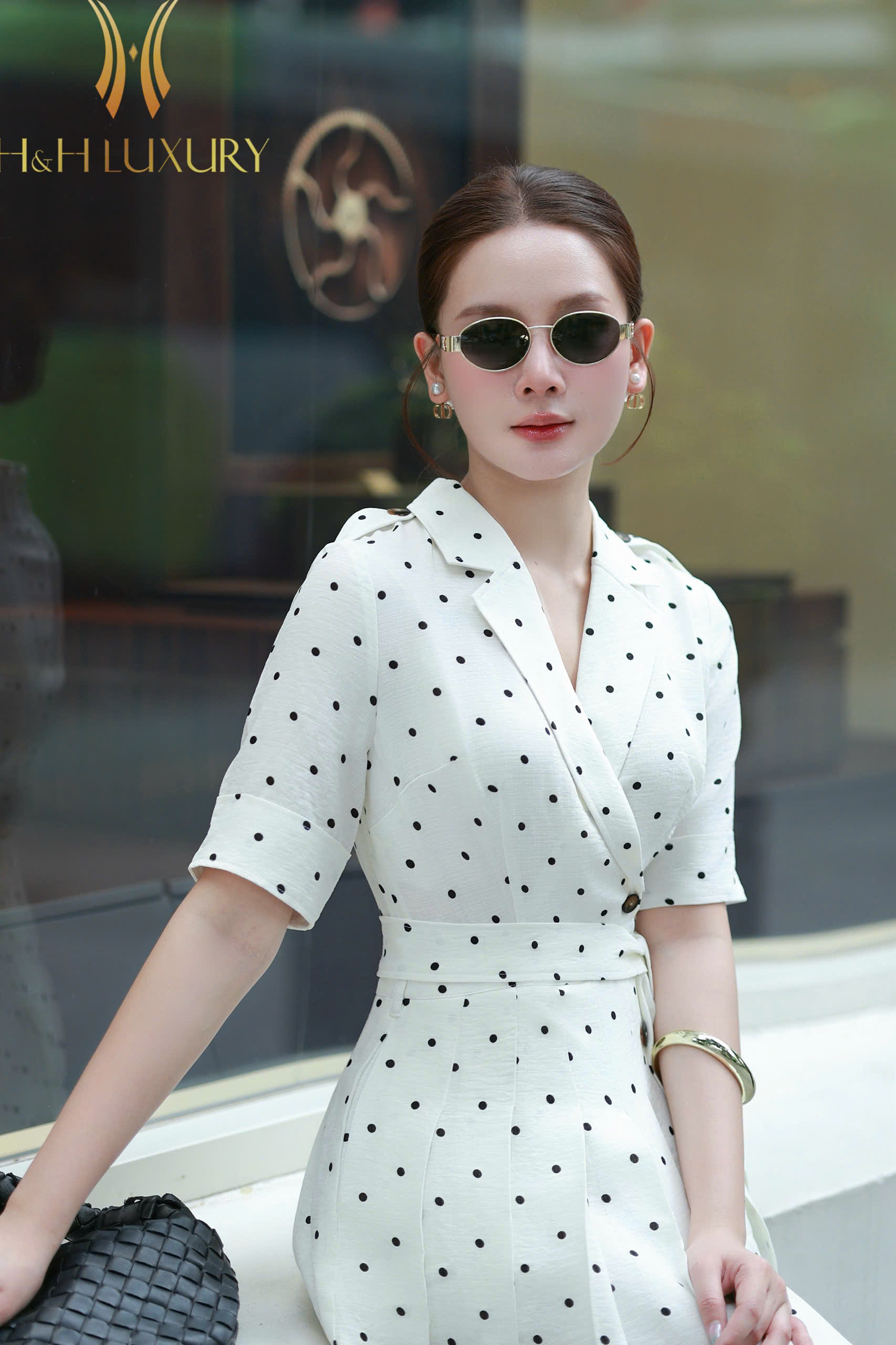 ĐẦM LINEN BI TRẮNG XẾP LY THÂN