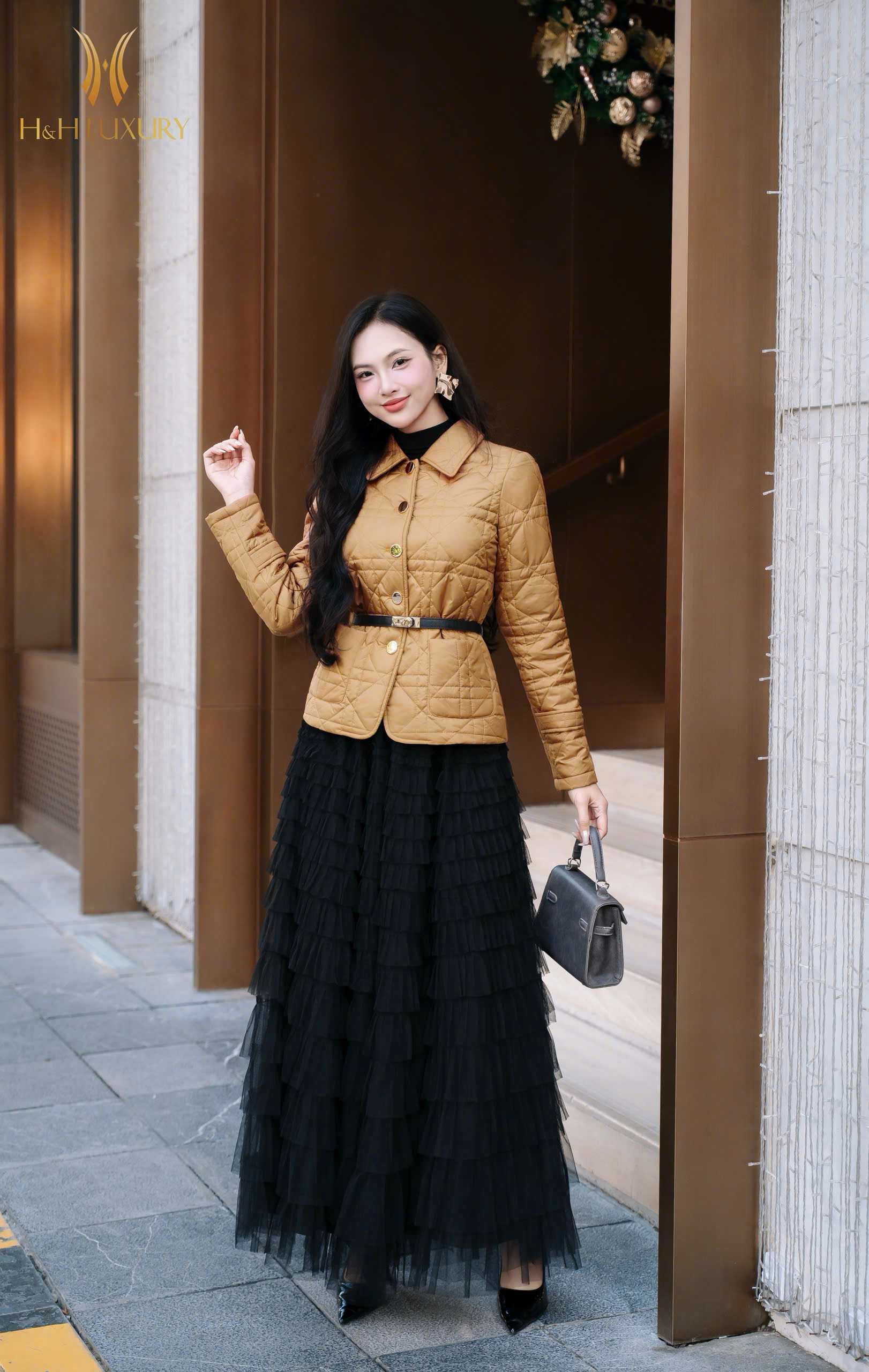 ÁO GIỮ NHIỆT ĐEN CO GIÃN 4 CHIỀU