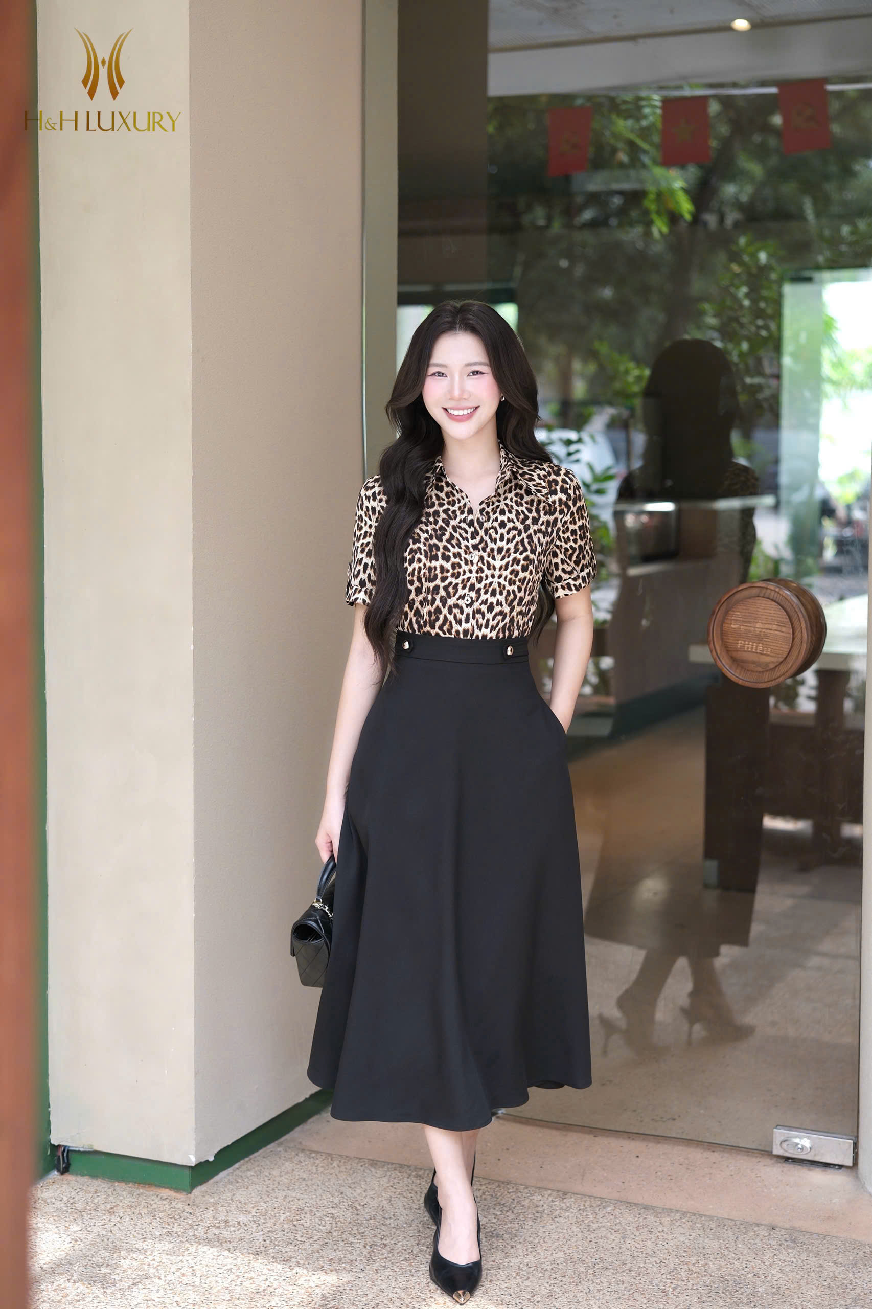 ÁO SƠ MI LỤA BÁO CÁ TAY CỔ ĐỨC
