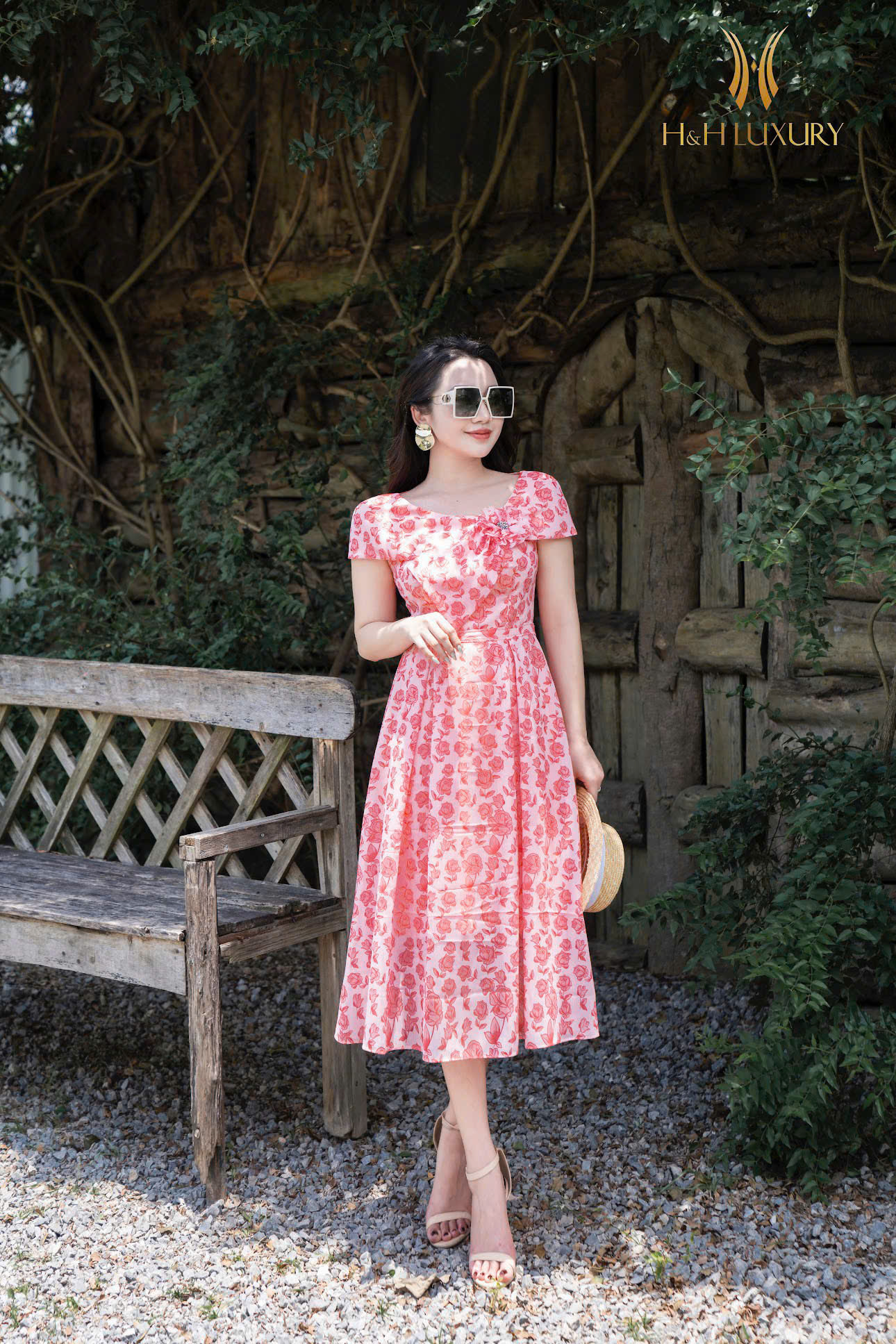 ĐẦM XÒE TIỆC HOA HỒNG ĐÍNH HOA