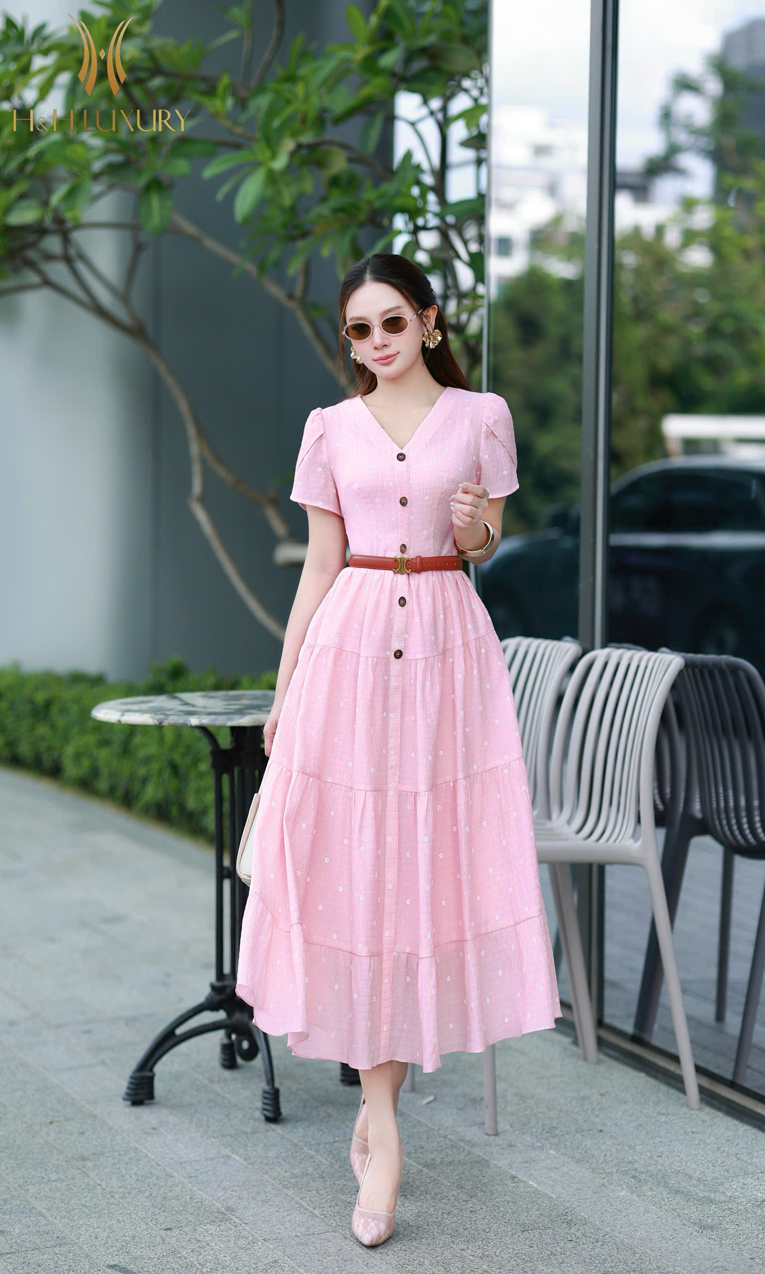 ĐẦM TẰM HỒNG DẬP NHĂN CỔ V