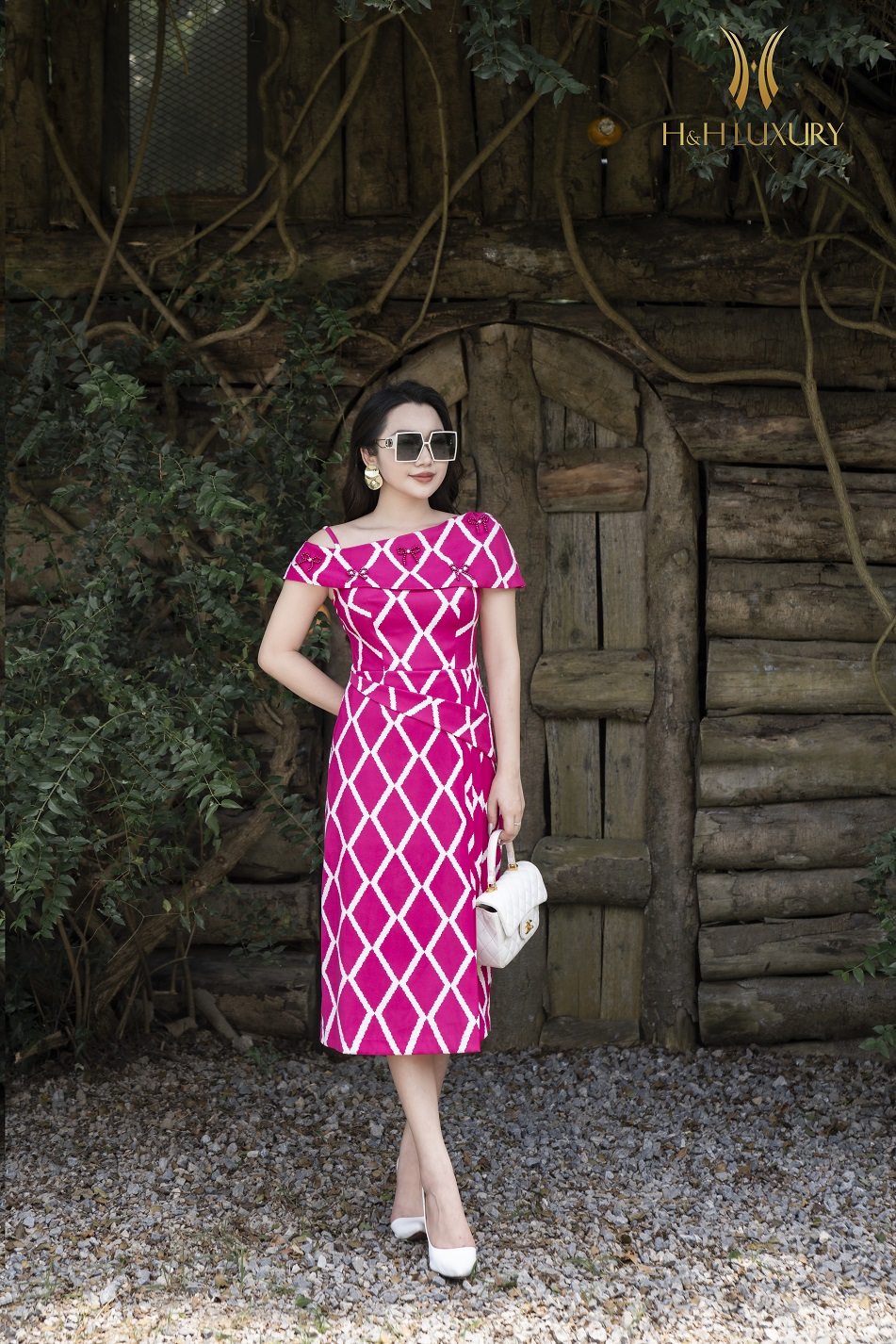 ĐẦM ÔM A TIỆC HỒNG SEN KẺ Ô ĐÍNH NƠ