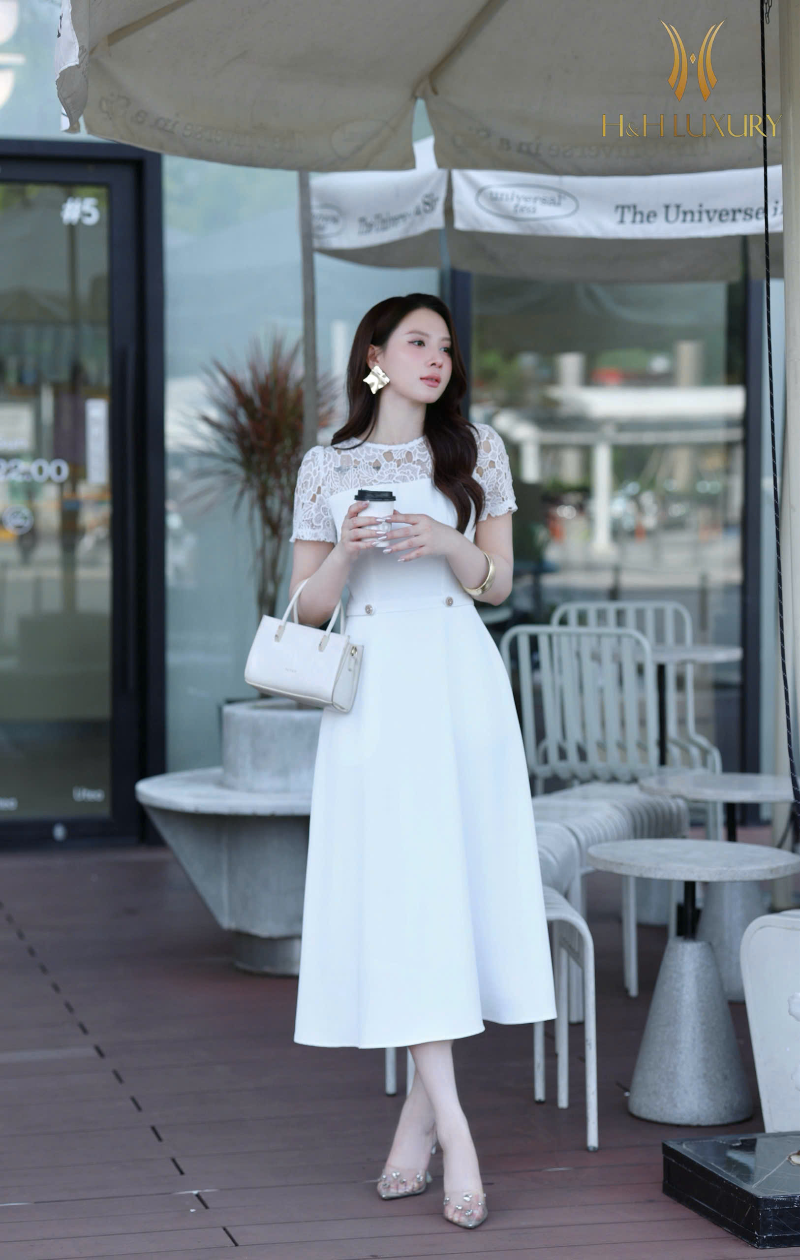 ĐẦM XÒE TRẮNG PHỐI REN CÚC EO