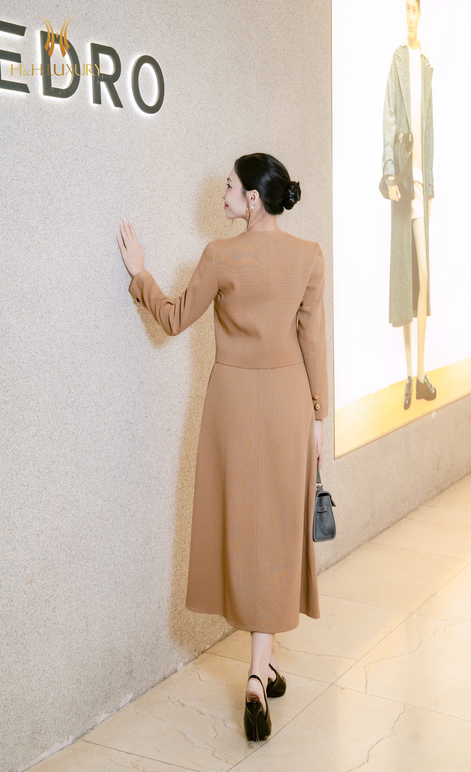 ÁO VEST TWEED NÂU TÂY