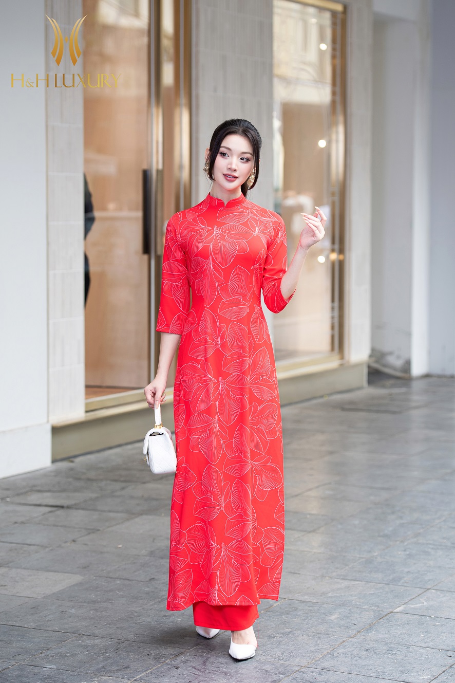 ÁO DÀI LỤA MỸ HỌA TIẾT LÁ ĐỎ