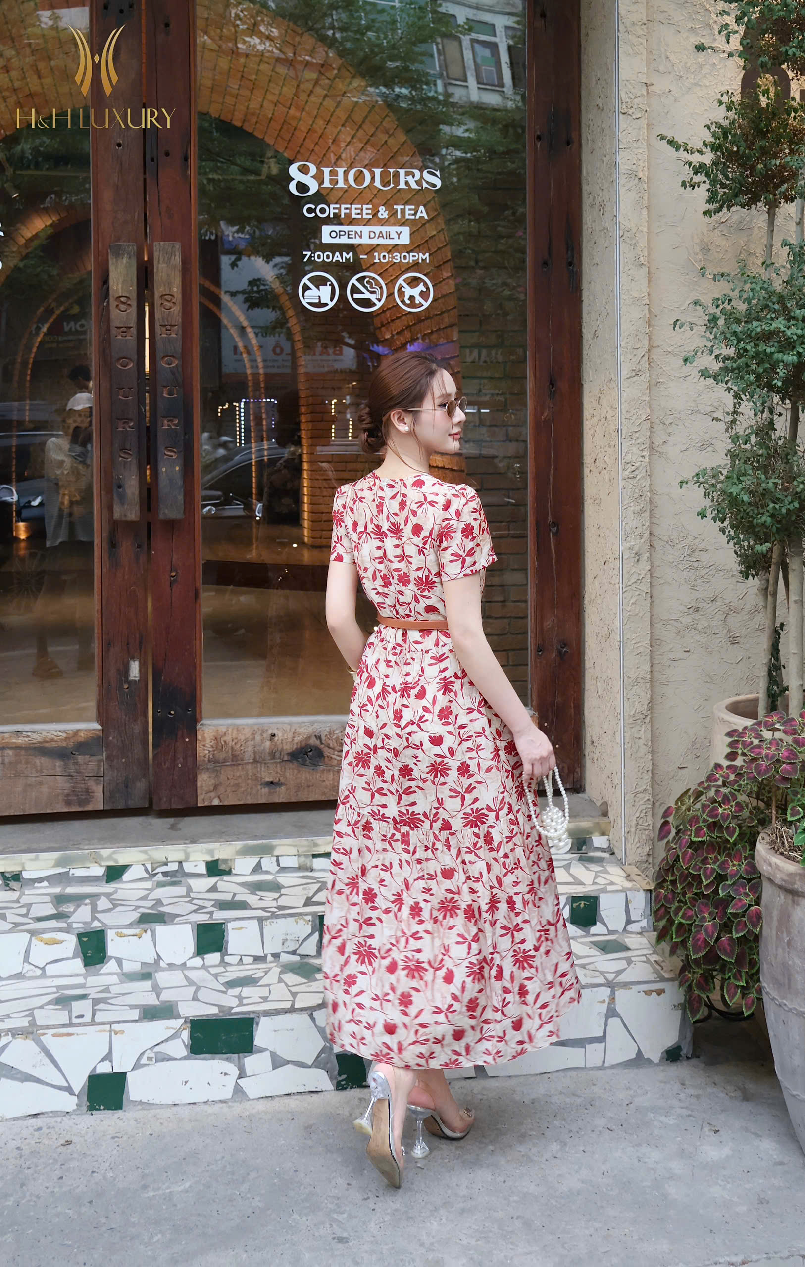 ĐẦM TẰM HOA ĐỎ DÁNG SUÔNG