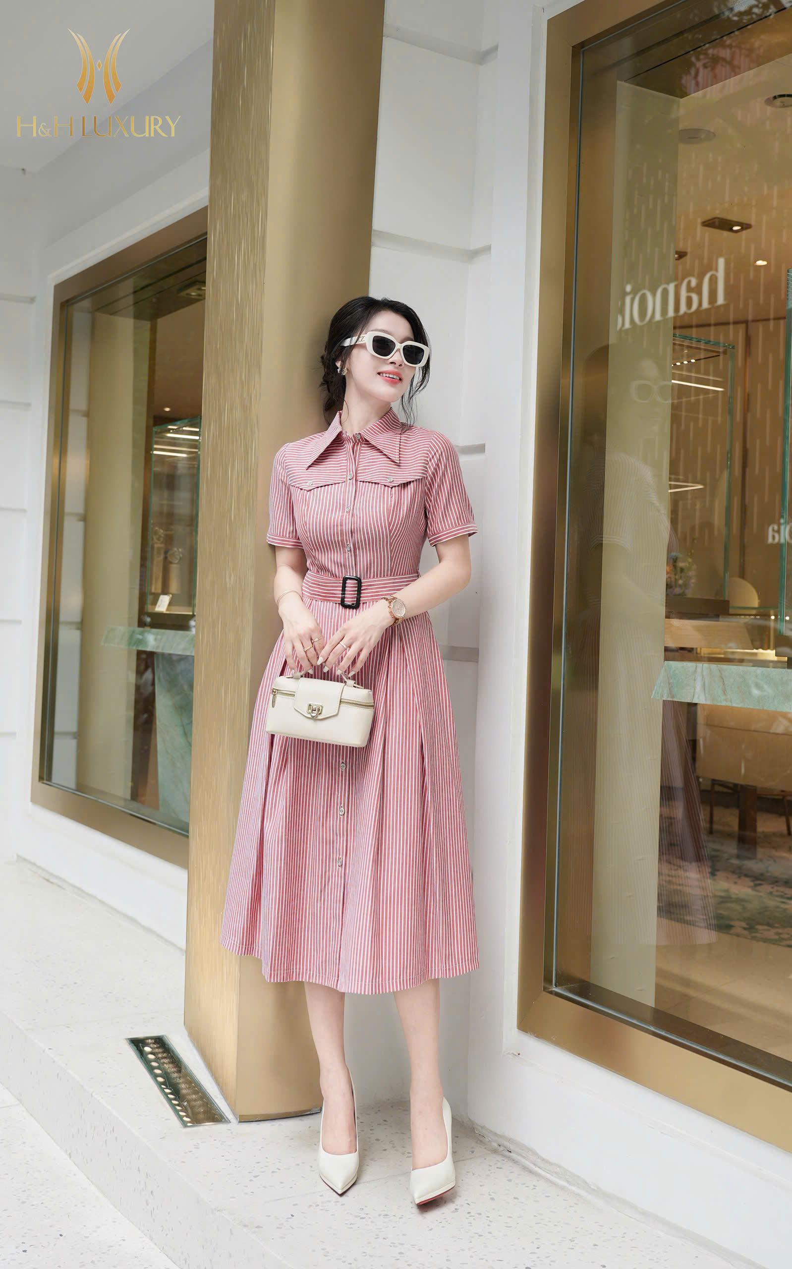 ĐẦM KẺ ĐỎ ĐÔ CỔ ĐỨC ĐAI EO