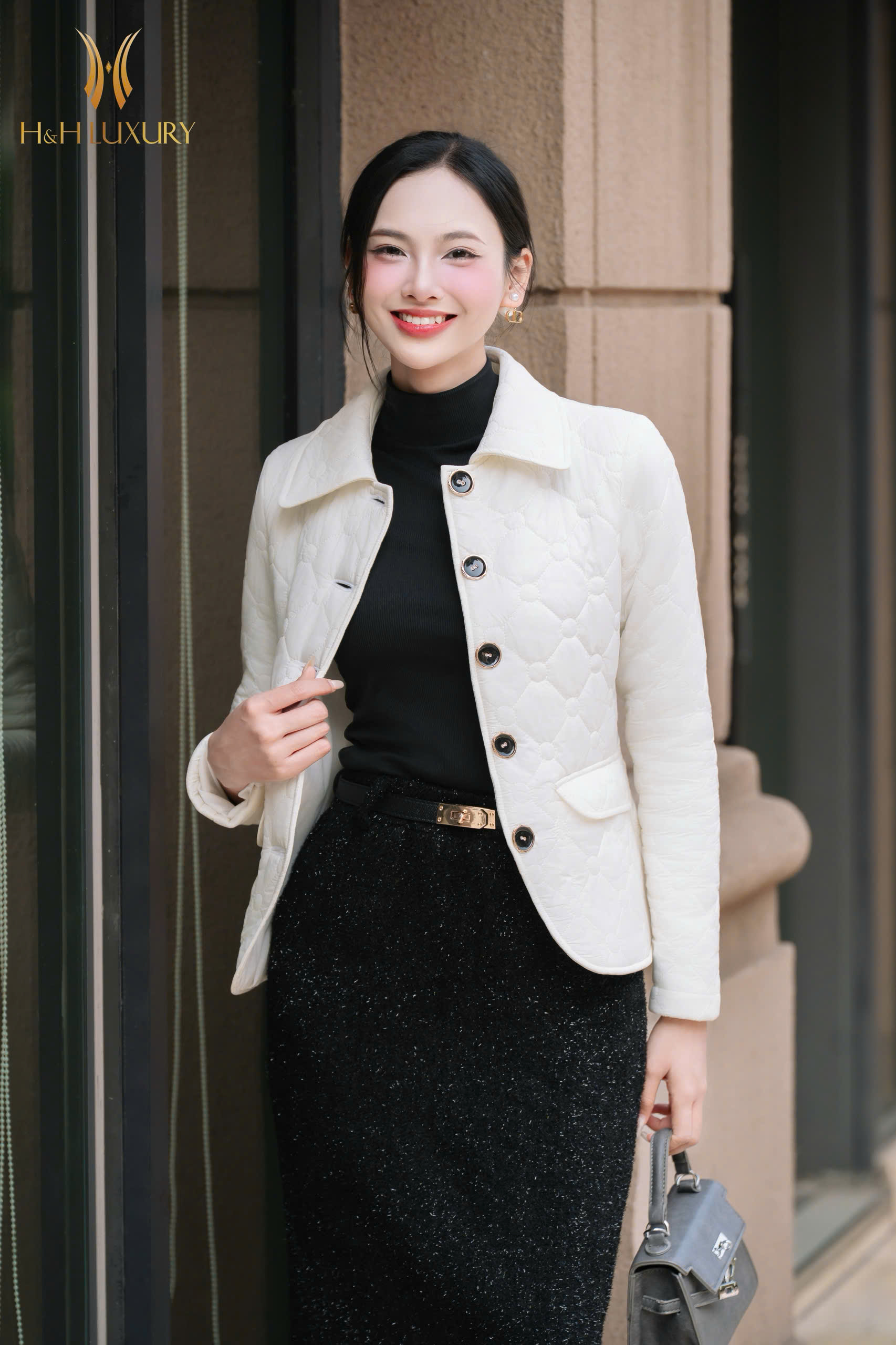 ÁO PHAO TRẮNG SIÊU NHẸ