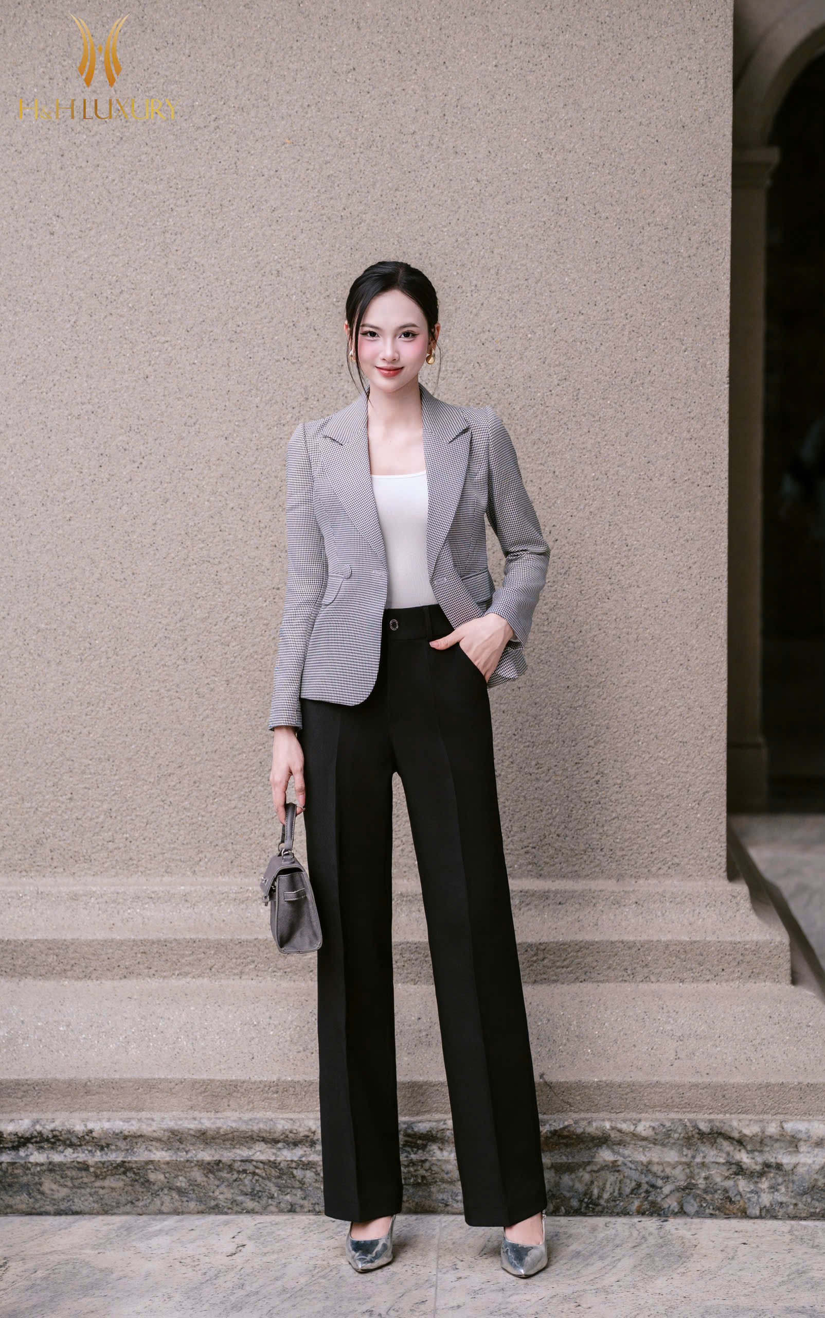 QUẦN ĐEN XUÔNG HAI TÚI TRƯỚC