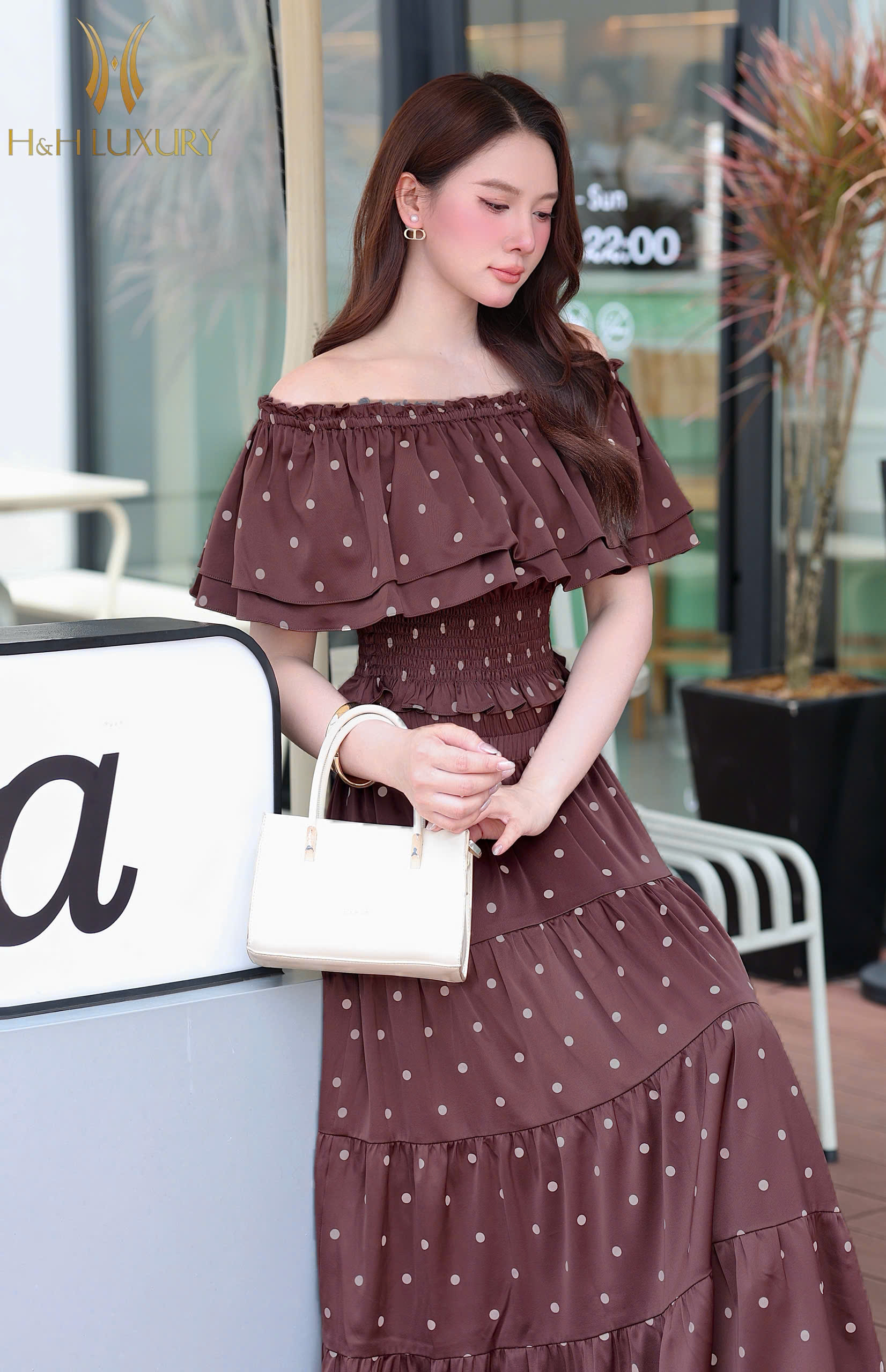 ÁO CHẤM BI NÂU TÂY CHUN EO