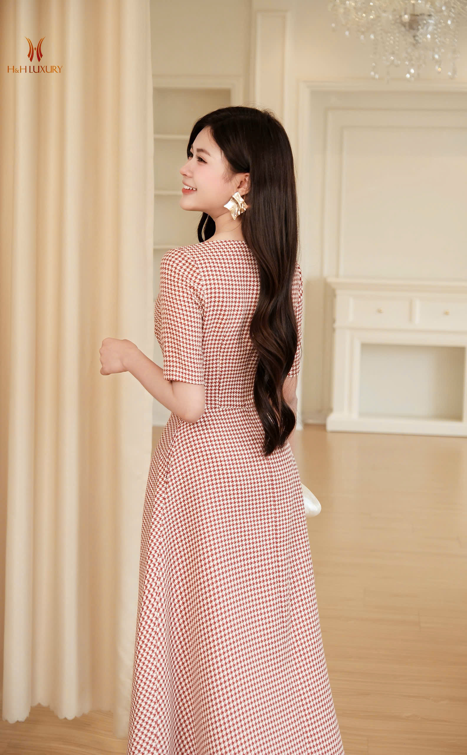 ĐẦM XÒE HỌA TIẾT ĐỎ HỒNG