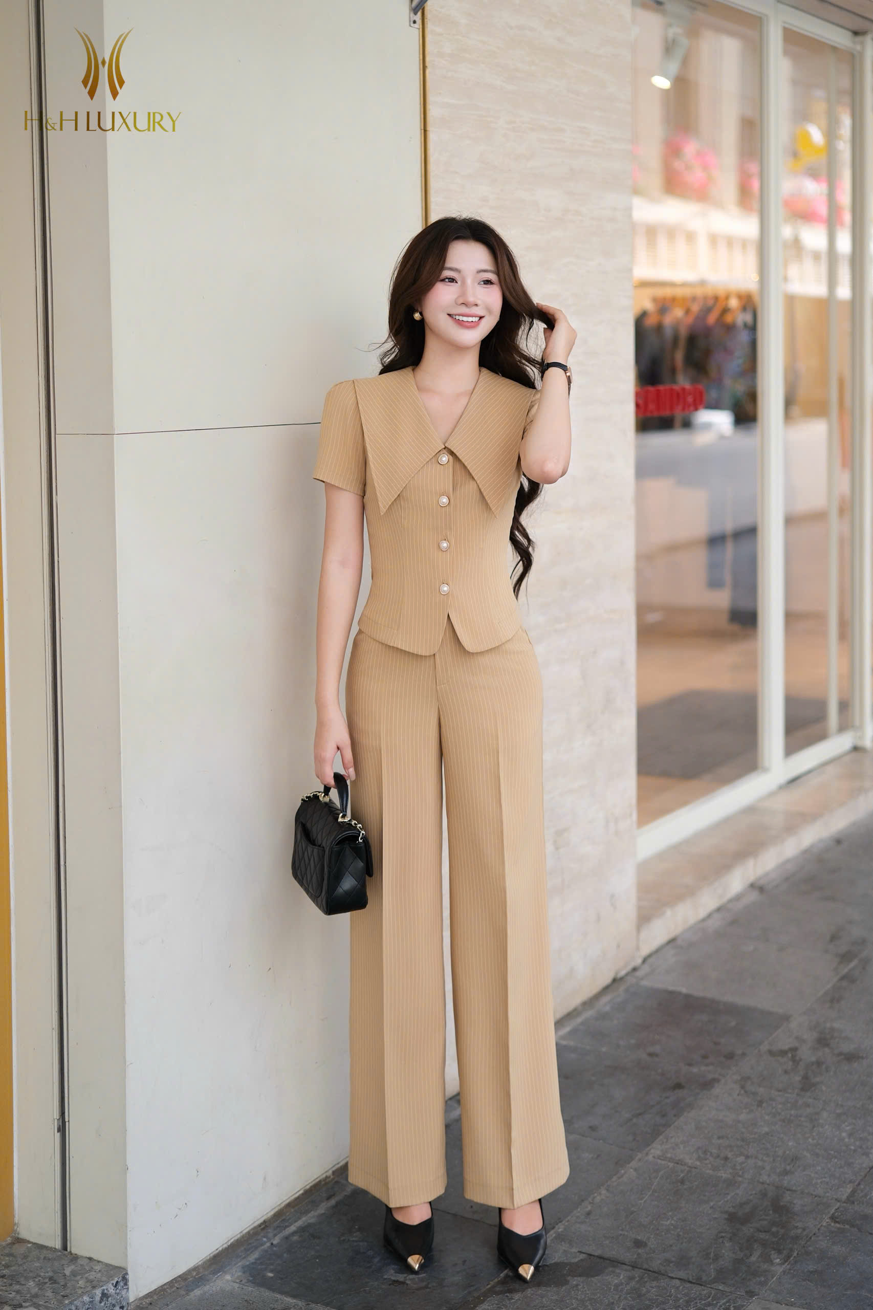 QUẦN XUÔNG NÂU TÂY HAI TÚI TRƯỚC