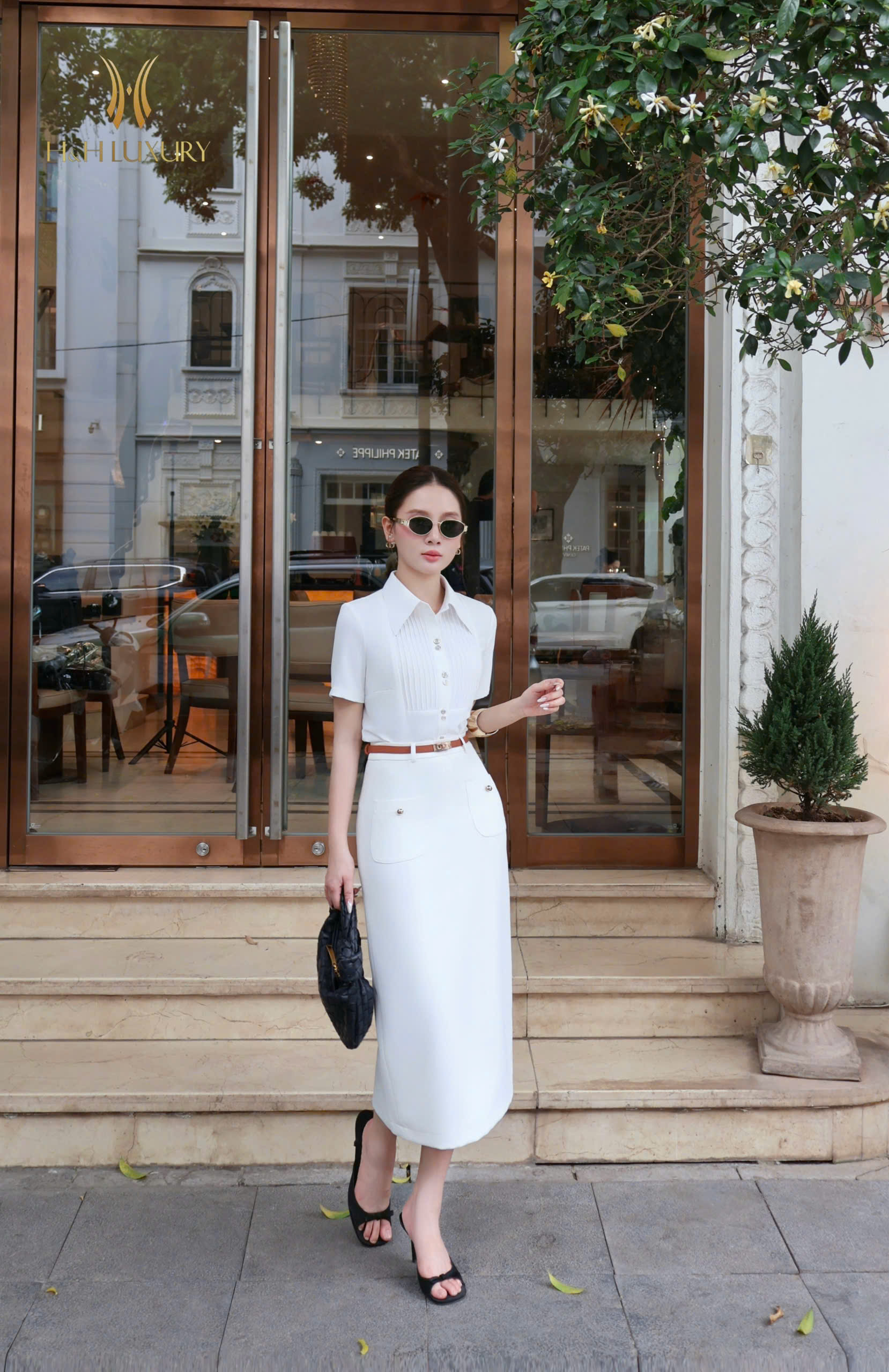 CHÂN VÁY TRẮNG BÚT CHÌ XUÔNG TÚI