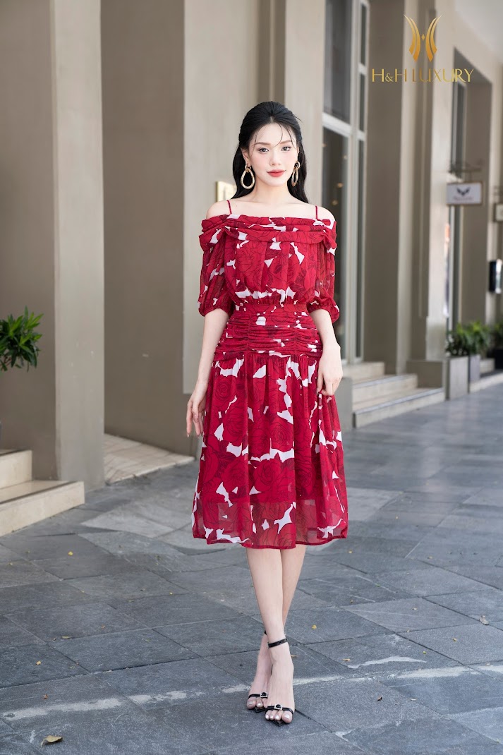 Đầm xòe tơ Nhật hoa hồng 3D 2 dây