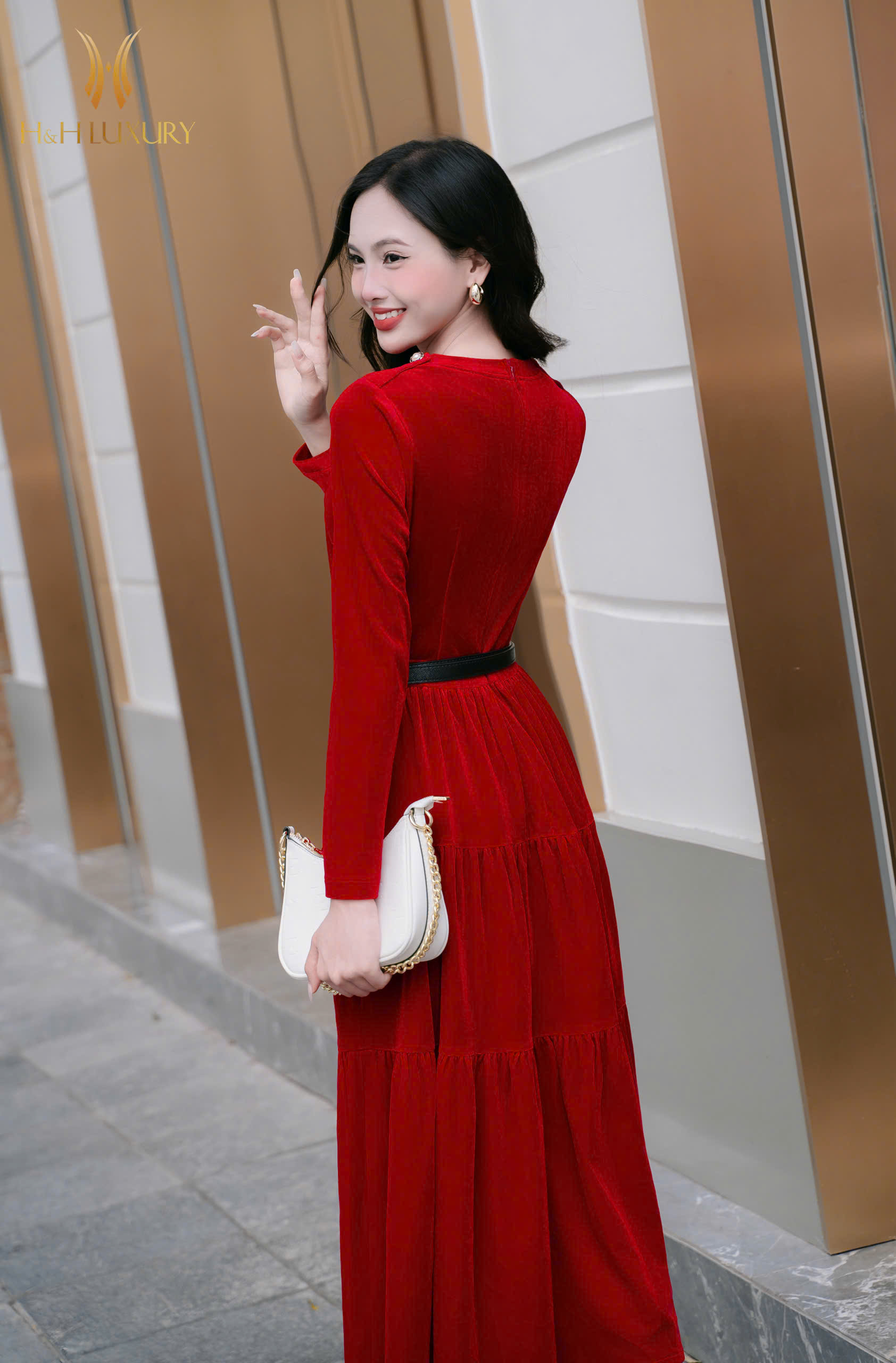 ĐẦM XÒE NHUNG ĐỎ ĐÔ 3TẦNG