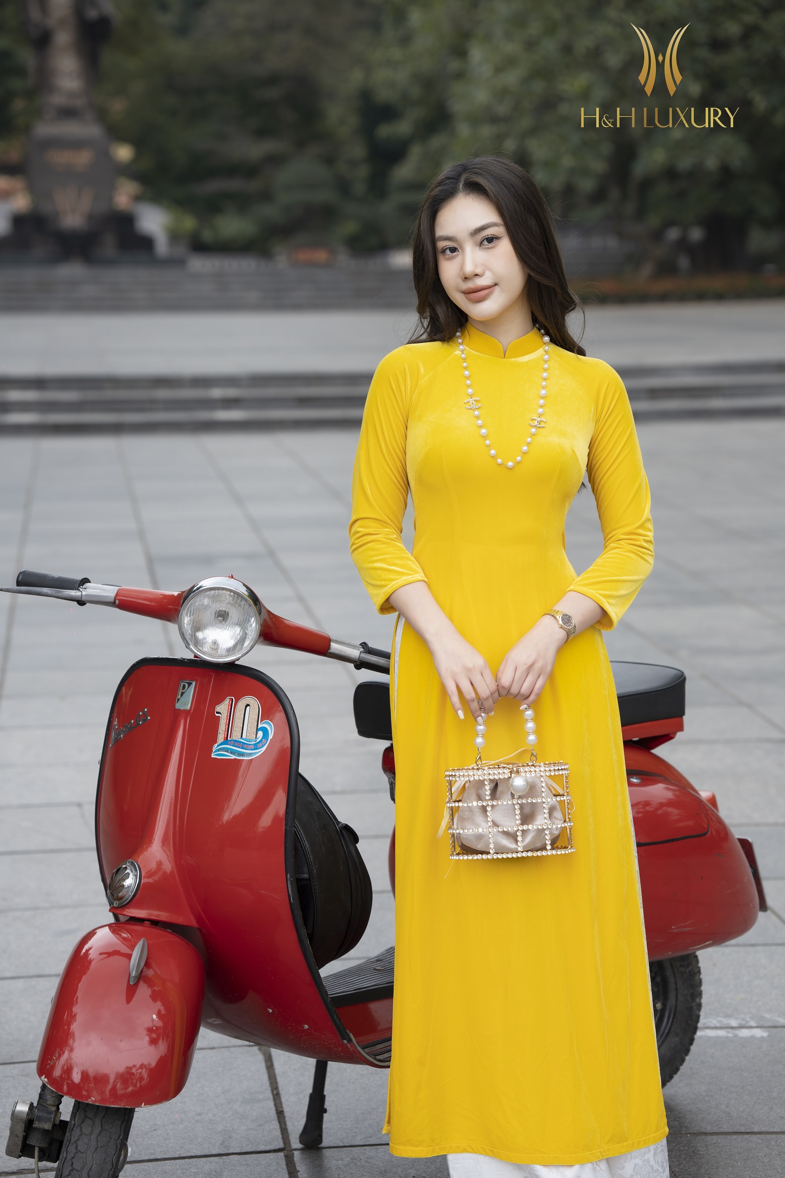 ÁO DÀI NHUNG RUBY VÀNG CO GIÃN