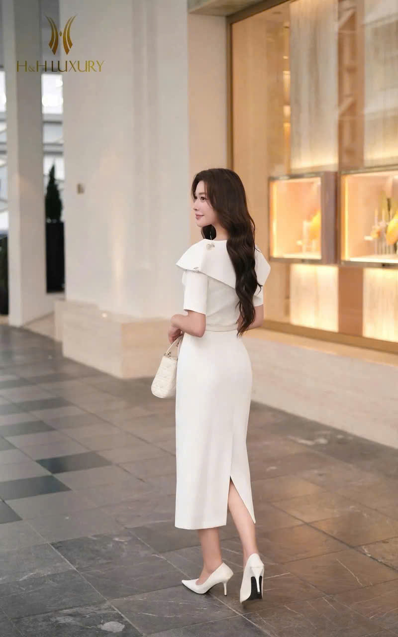 ĐẦM BÚT CHÌ SUÔNG TRẮNG TÀ NGỰC