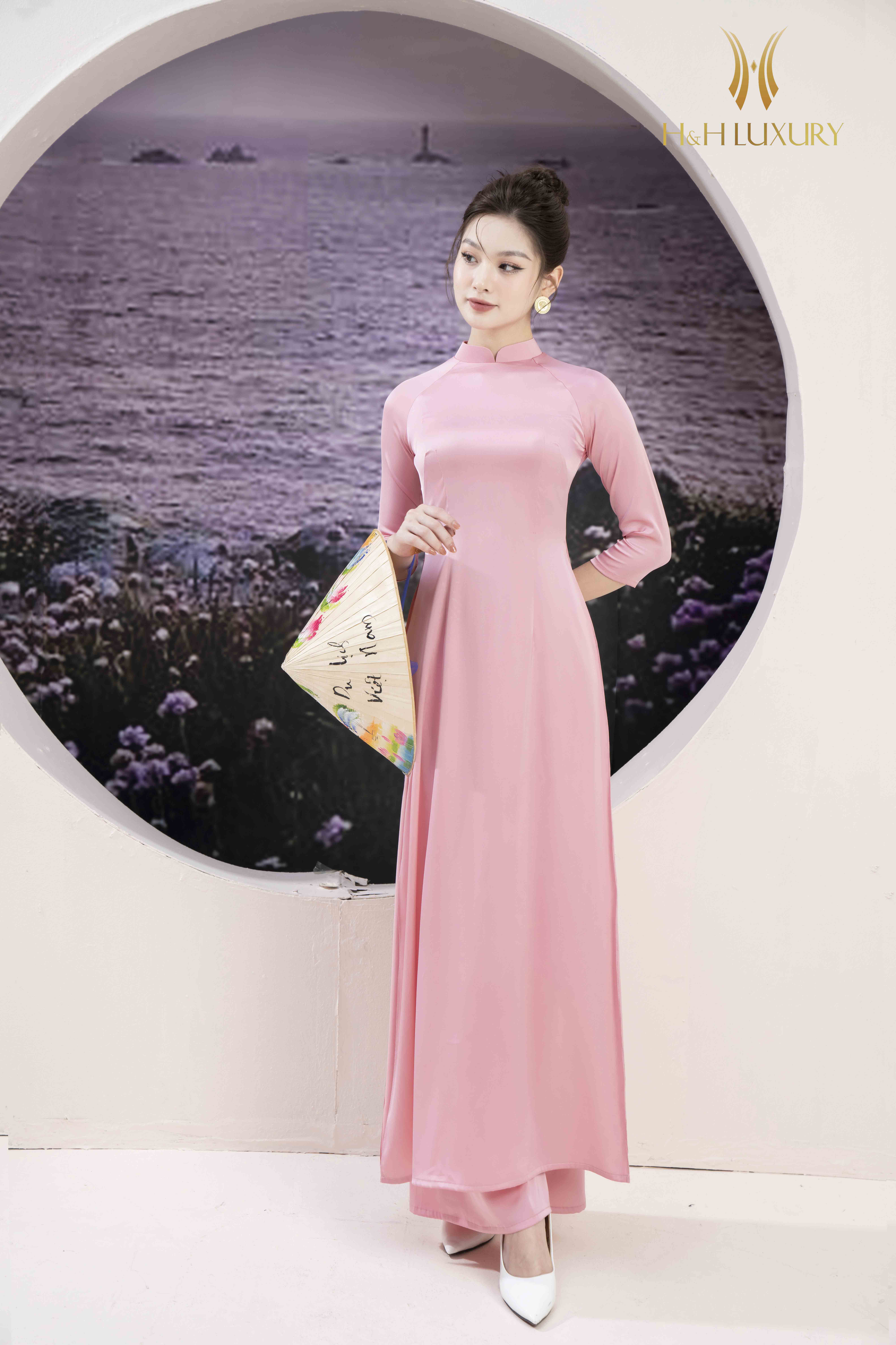 BELY | V763 - Váy đầm ôm bút chì tạo khối thiết kế pha lê eo - Hồng pastel,  Hồng đất - Bely | Thời trang cao cấp Bely