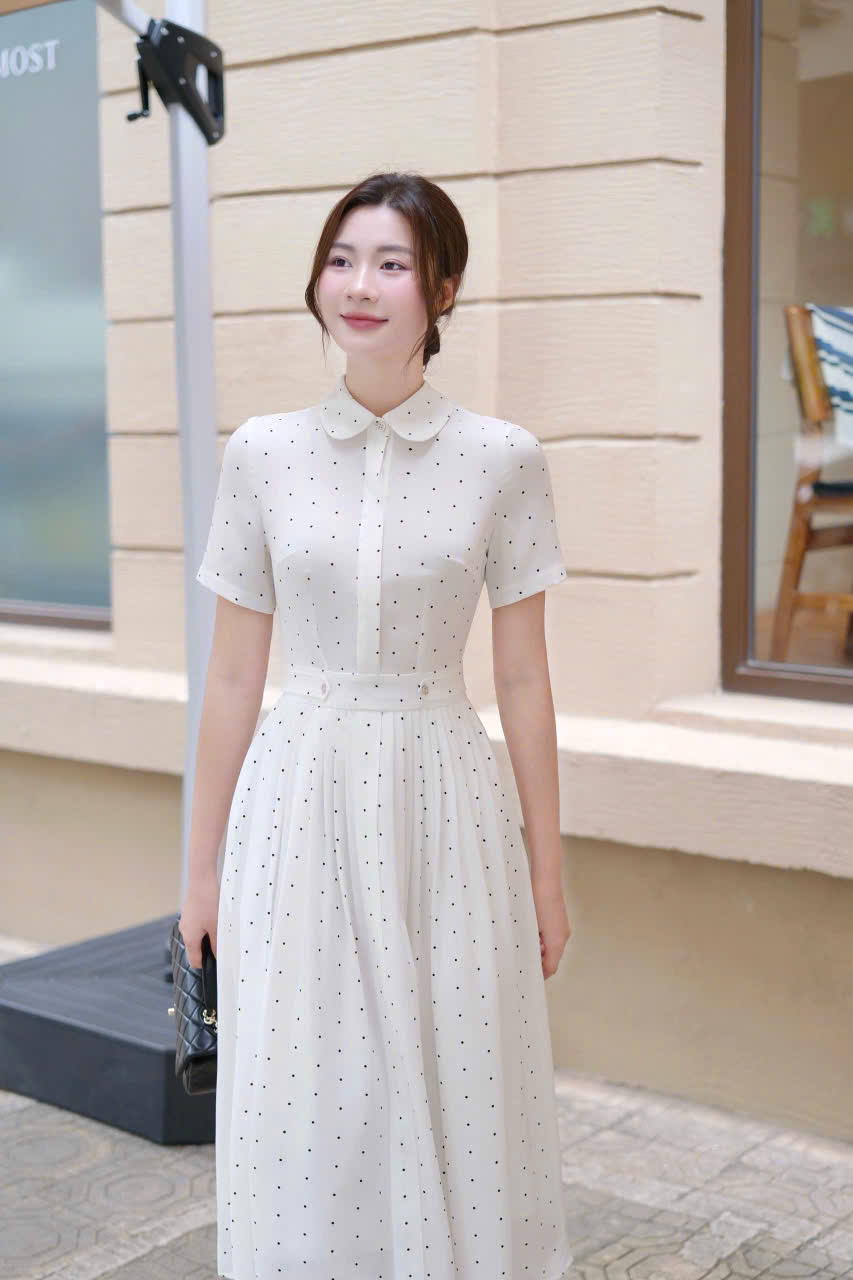 ĐẦM CHẤM BI TRẮNG ĐAI EO ĐÍNH CÚC