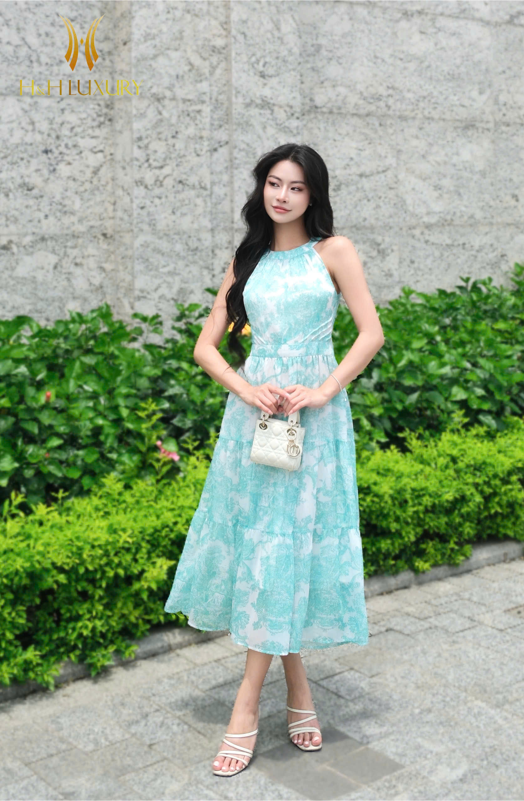 ĐẦM MAXI CỔ YẾM XANH NGỌC
