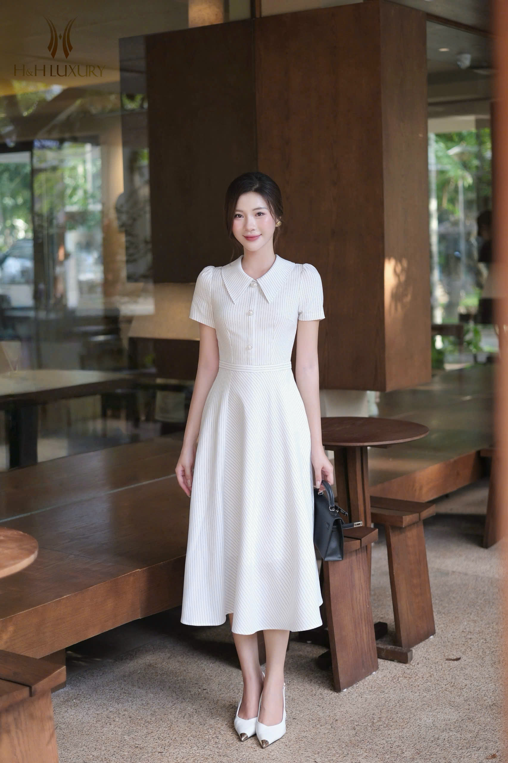 ĐẦM KẺ TRẮNG ĐÍNH CÚC