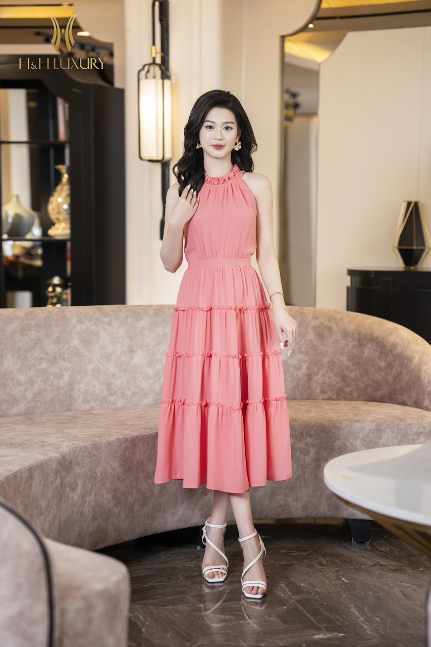 ĐẦM XÒE HỒNG CỔ YẾN BÈO CÔ, THÂN